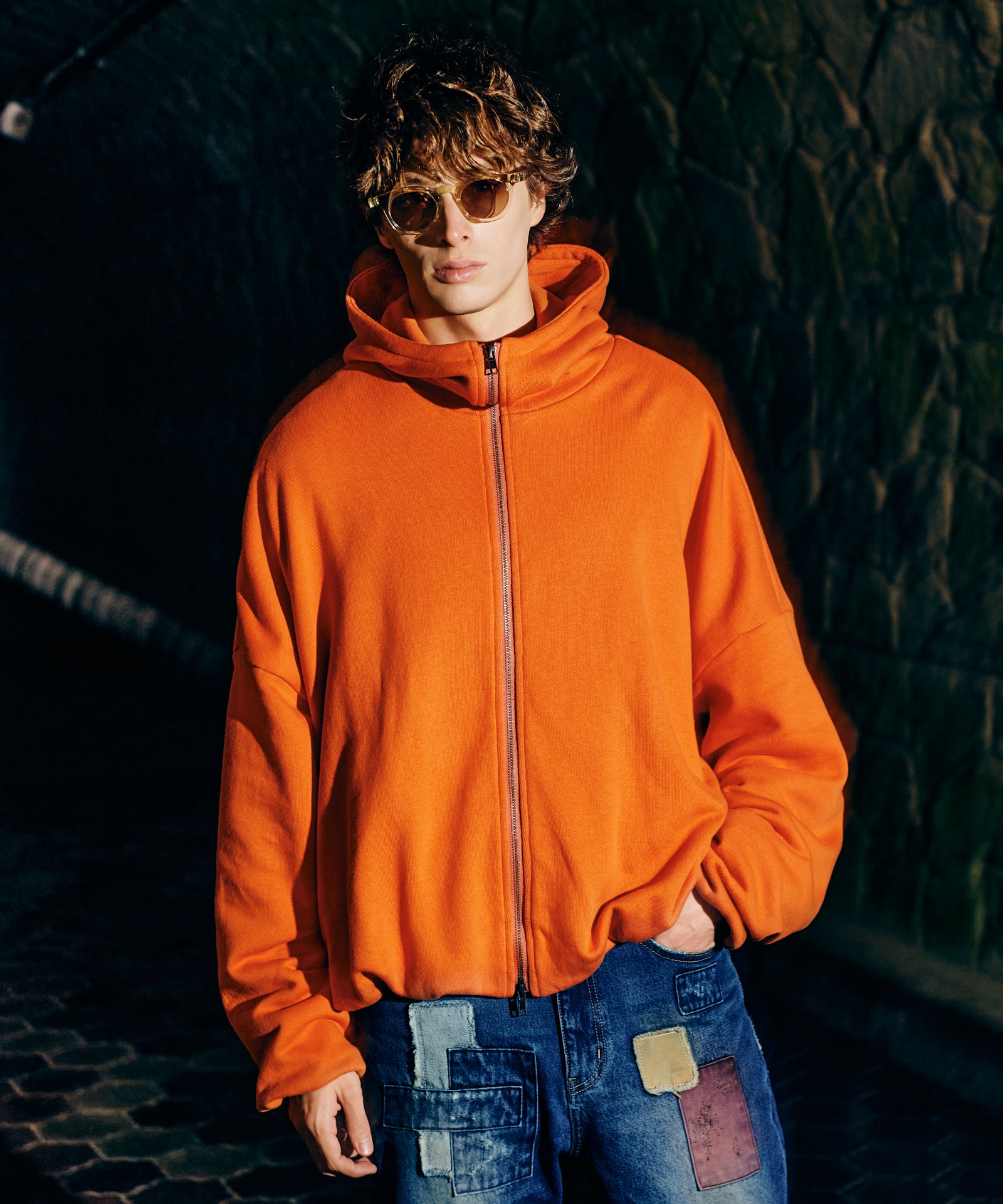 H:186 / C:89 / W:71 / H:92 着用サイズ:L