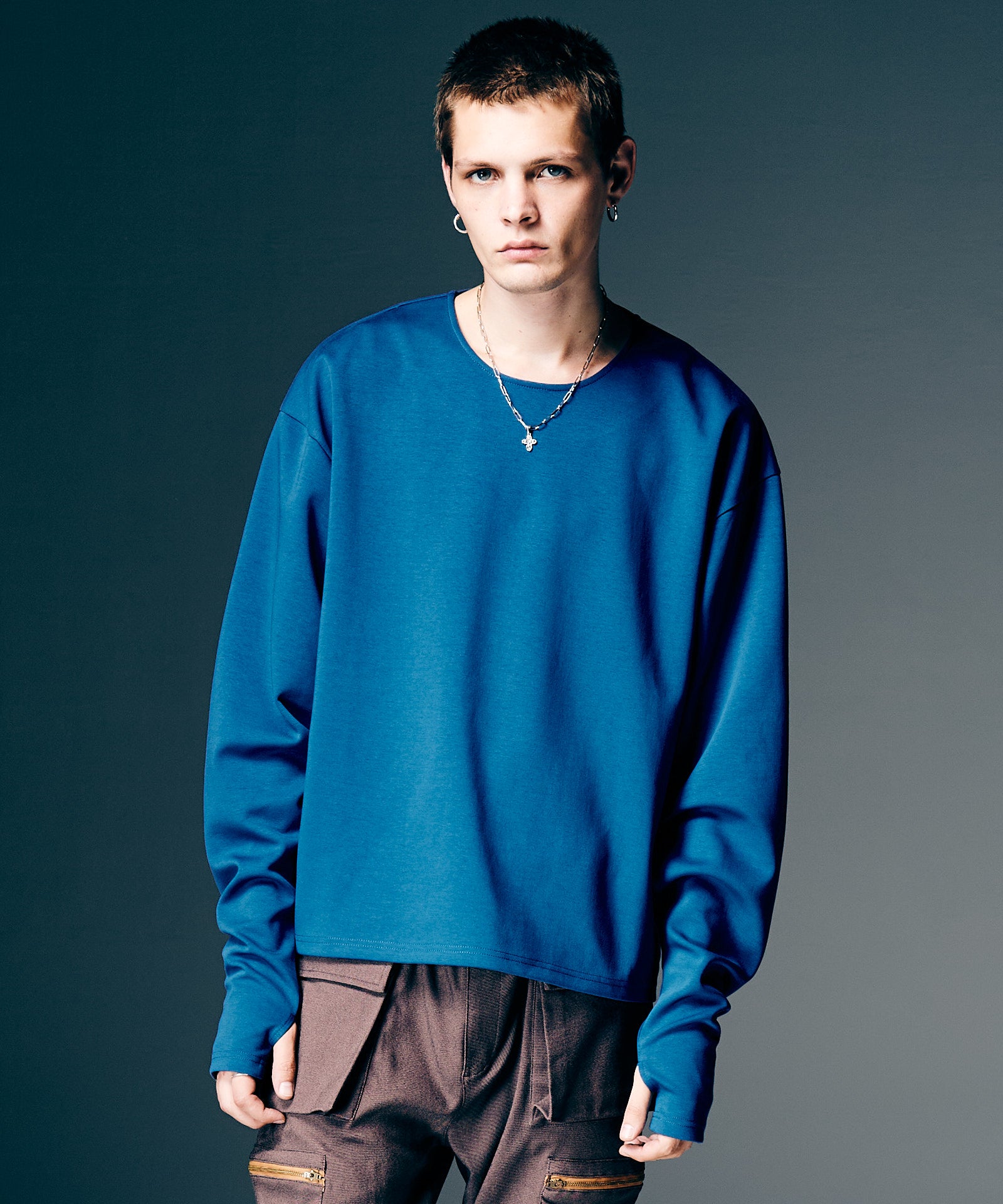 H:187 / C:92 / W:74 / H:91 着用サイズ:L