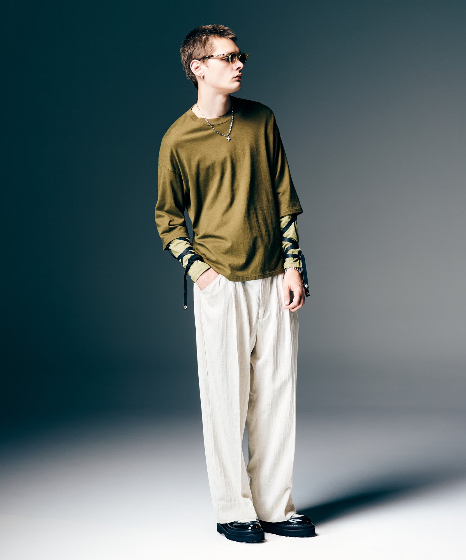 H:187 / C:92 / W:74 / H:91 着用サイズ:L