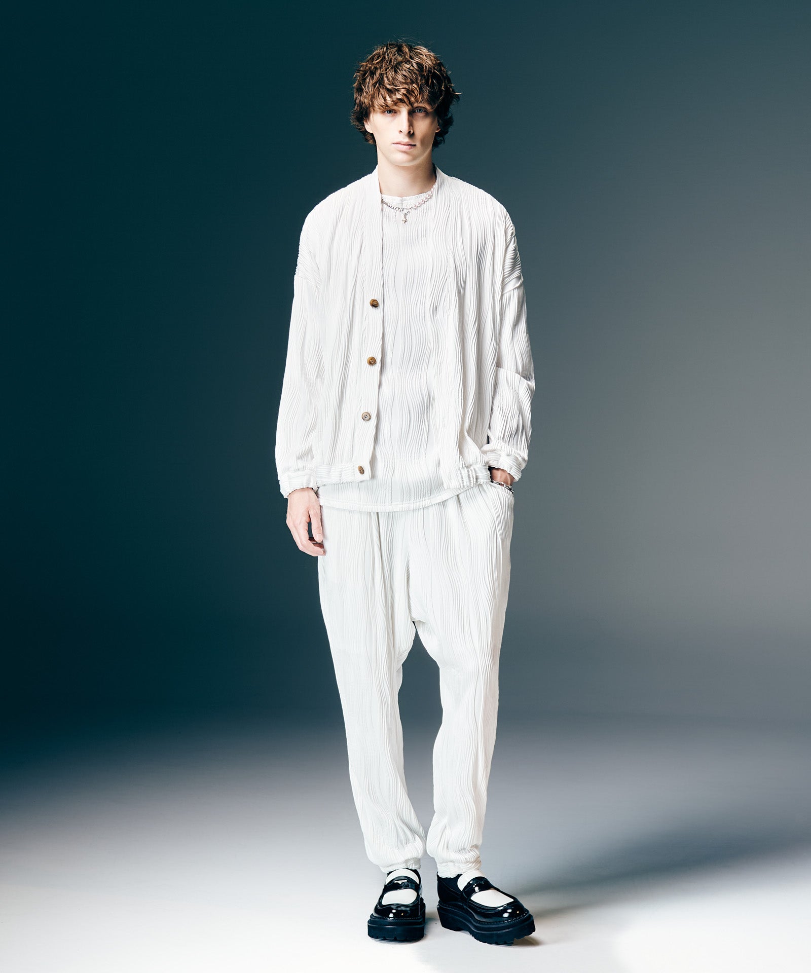 GB0126/CS13 : Willow Crepe Cardigan / ウィロークレープカーディガン