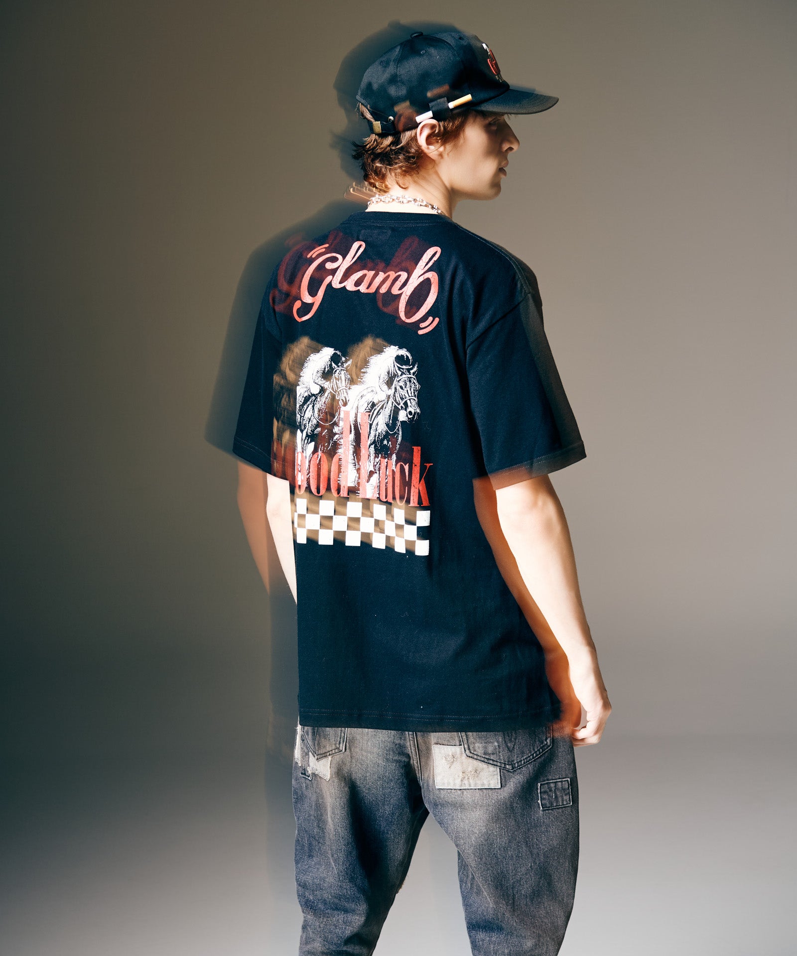 H:186 / C:89 / W:71 / H:92 着用サイズ:L