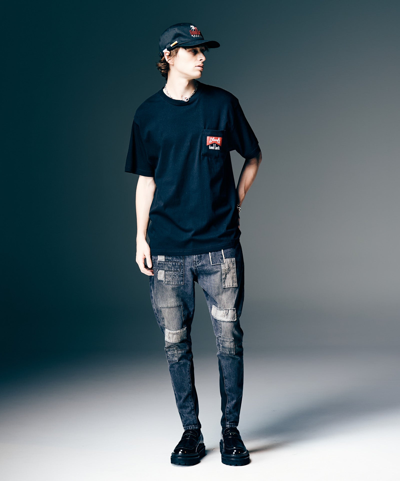 H:186 / C:89 / W:71 / H:92 着用サイズ:L