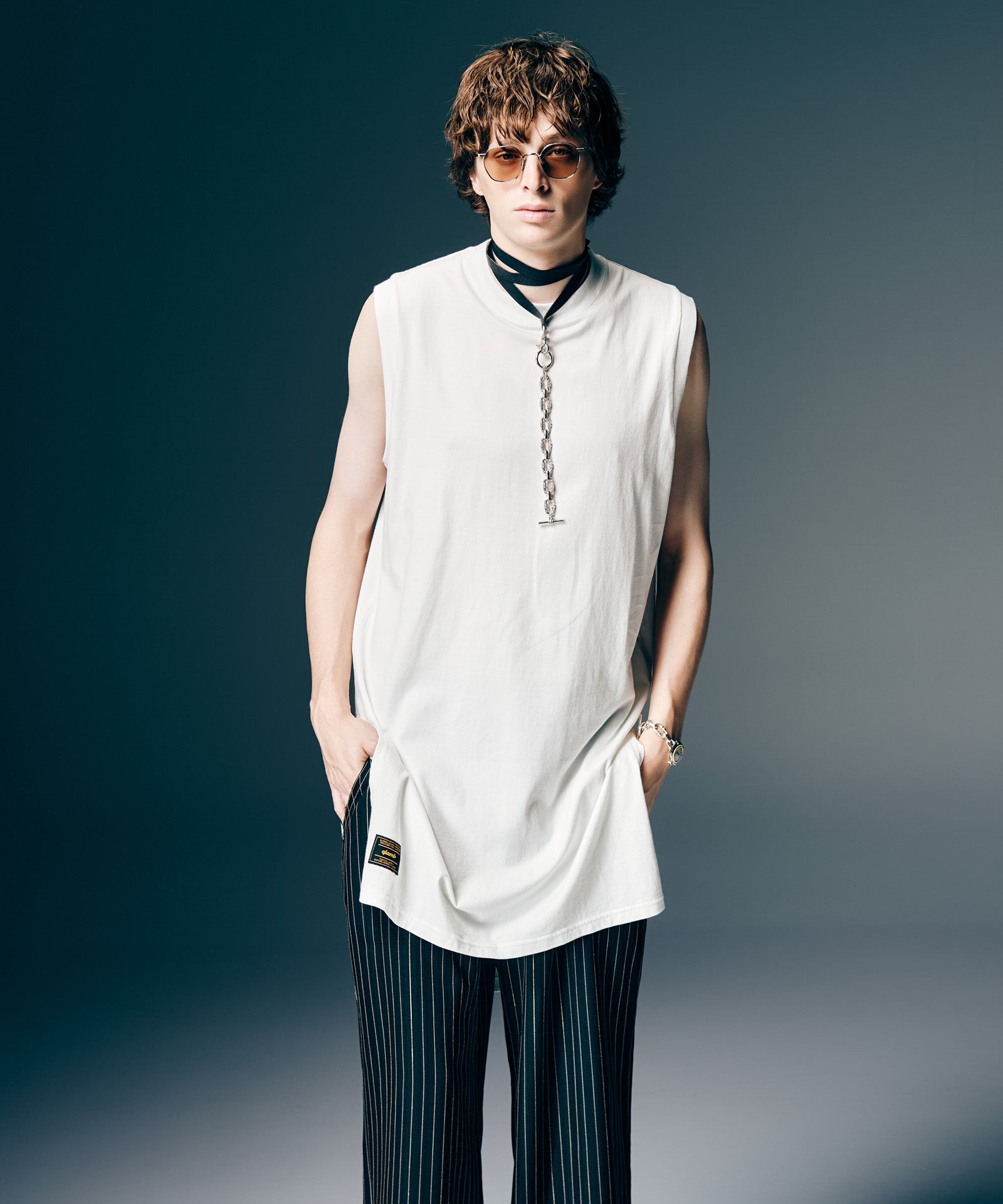 H:186 / C:89 / W:71 / H:92 着用サイズ:L