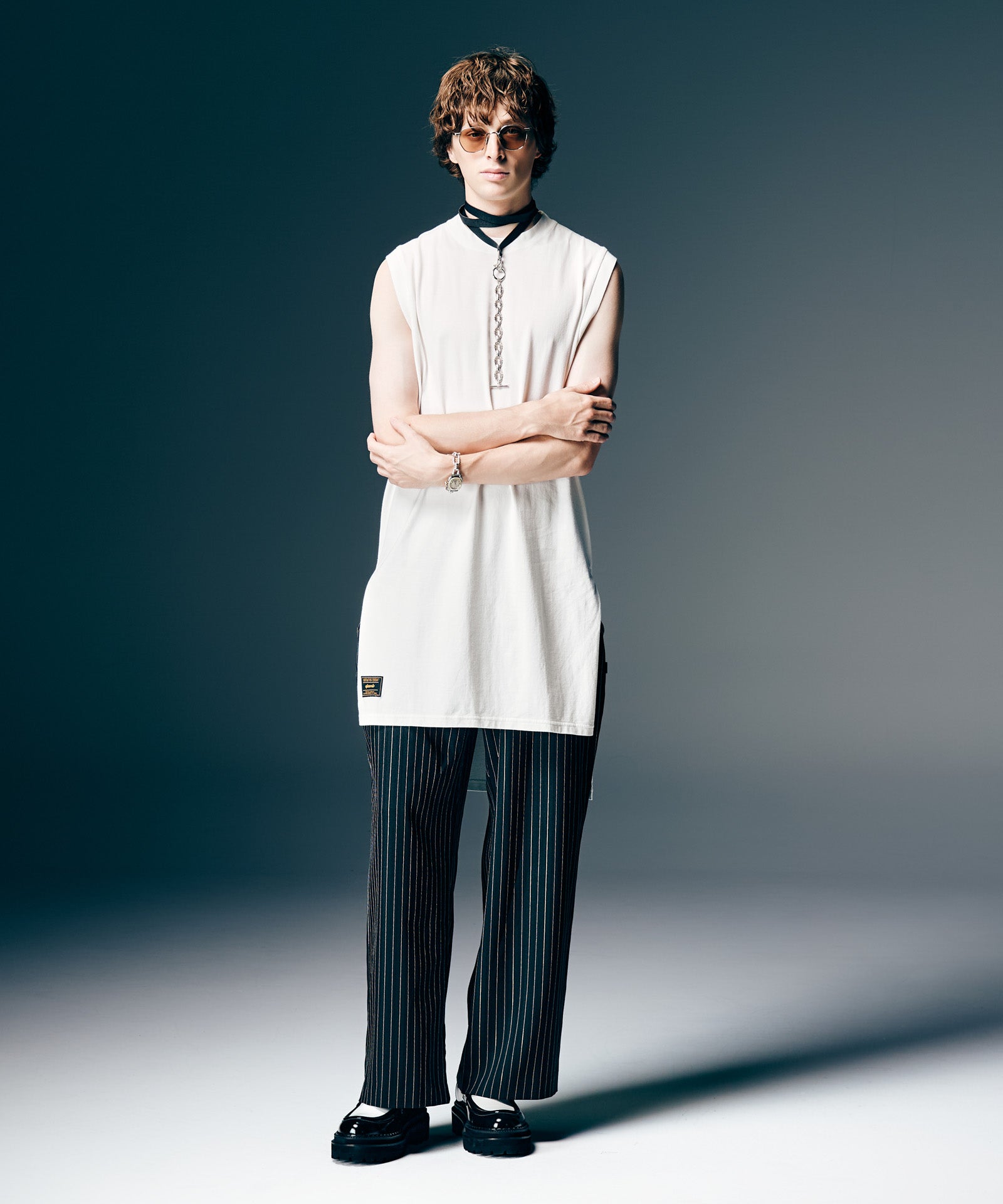 H:186 / C:89 / W:71 / H:92 着用サイズ:L