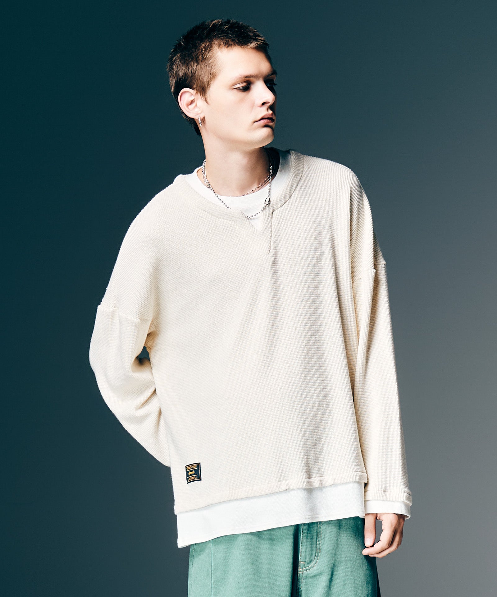 H:186 / C:89 / W:71 / H:92 着用サイズ:L