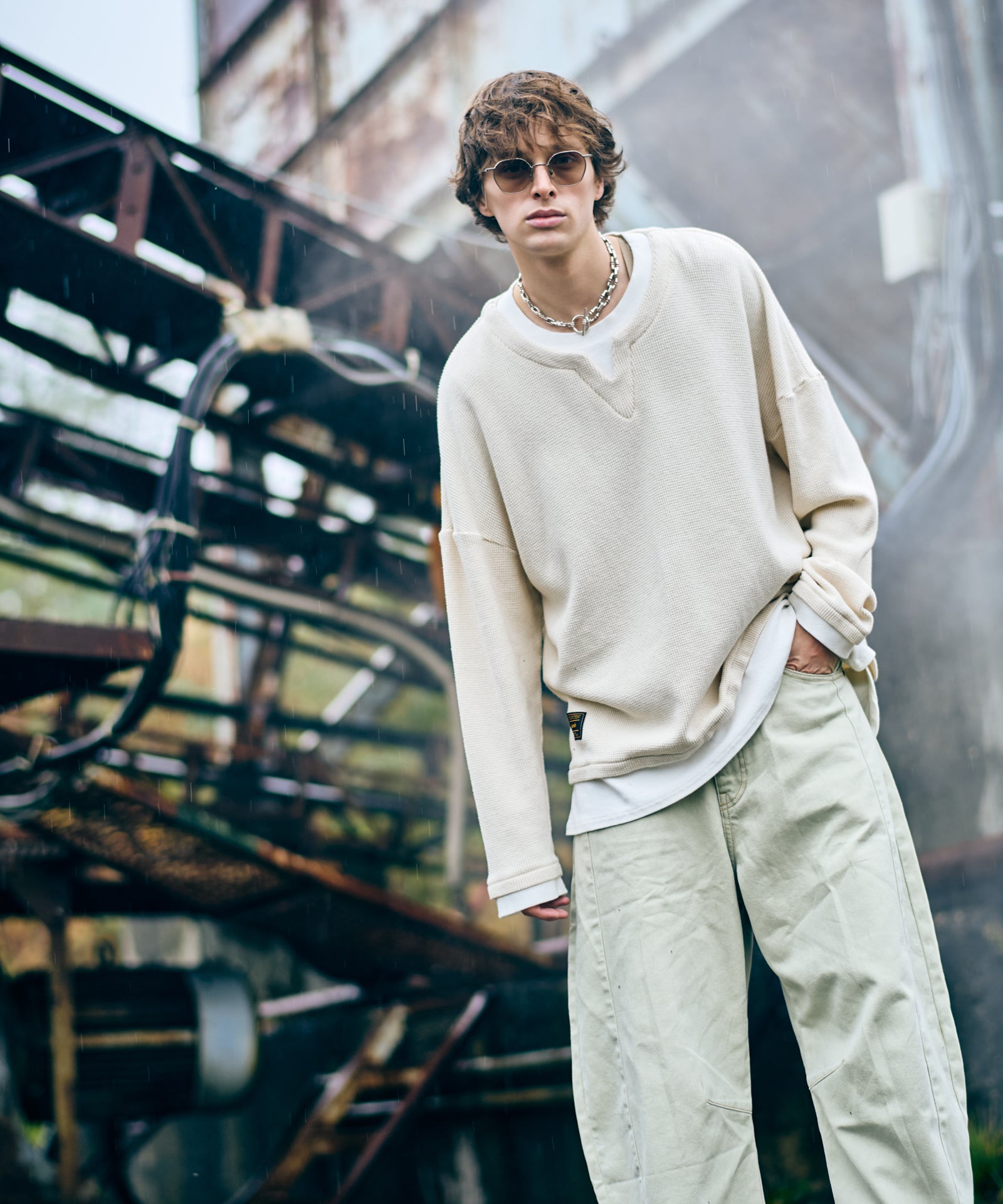 H:186 / C:89 / W:71 / H:92 着用サイズ:L