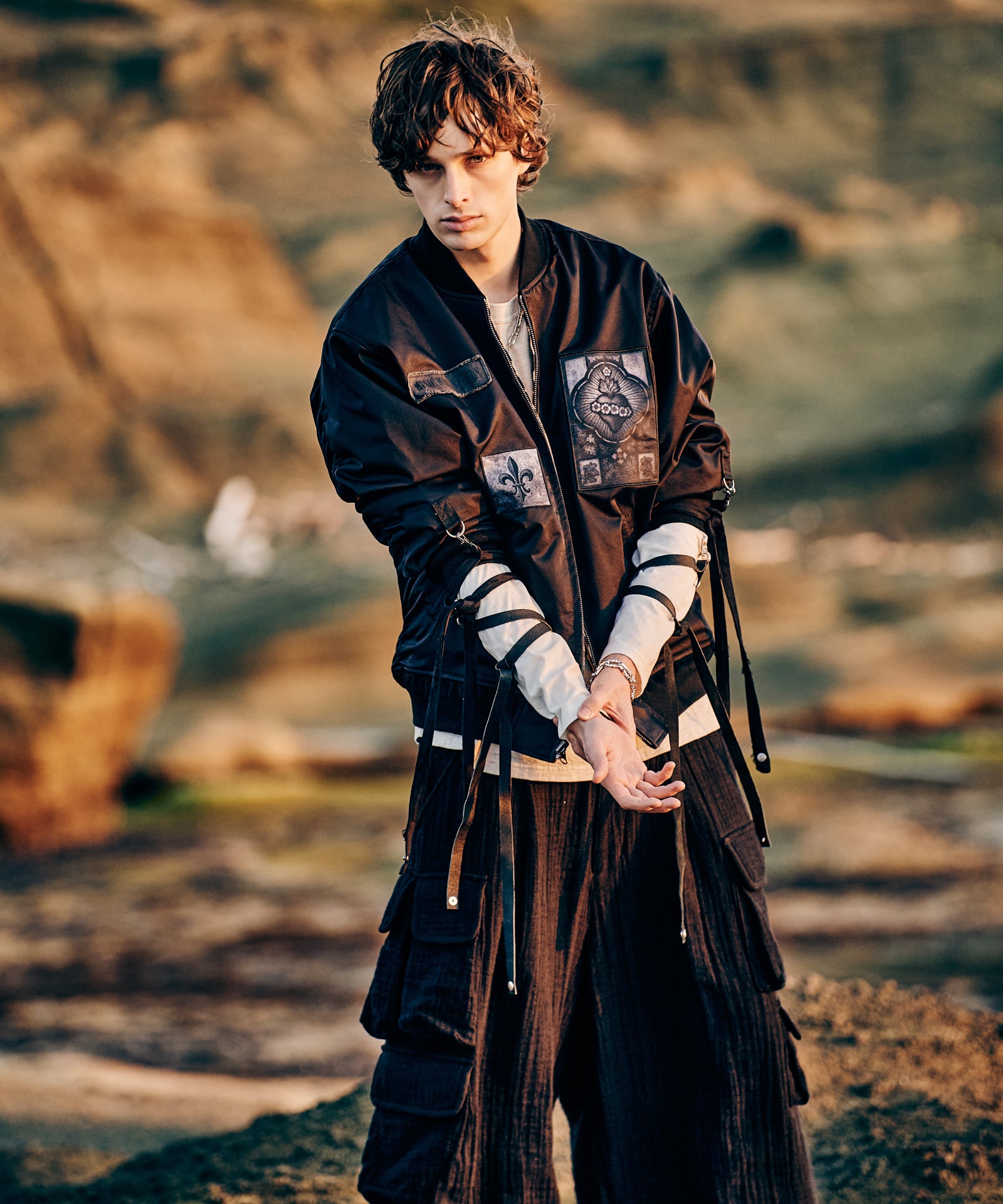 H:186 / C:89 / W:71 / H:92 着用サイズ:L