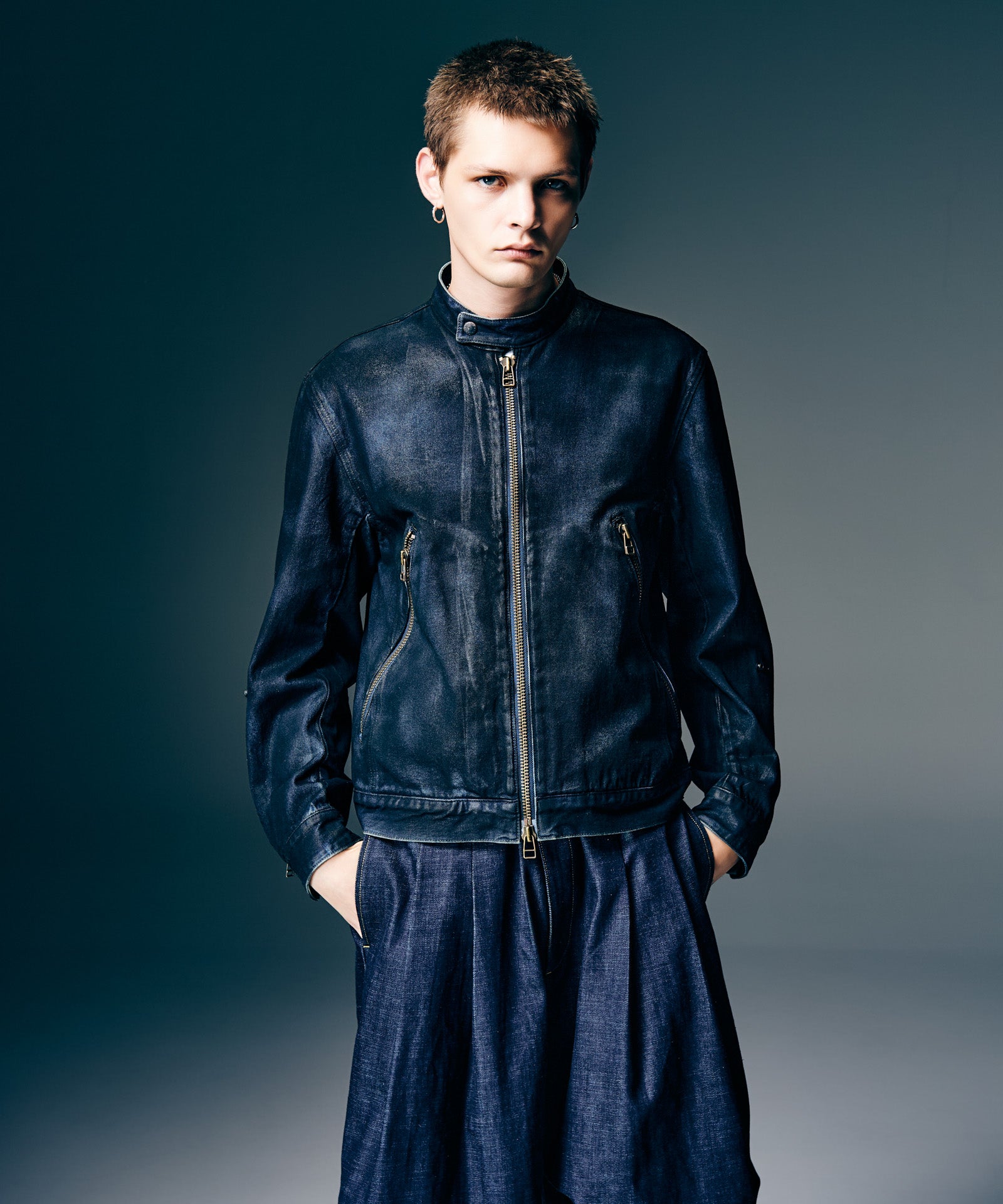 H:187 / C:92 / W:74 / H:91 着用サイズ:L