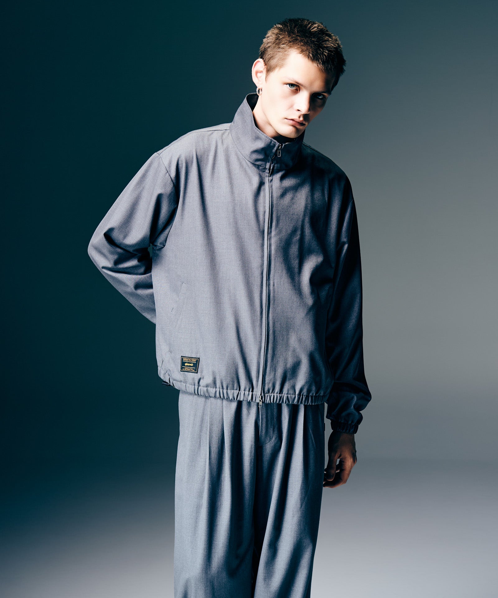 H:187 / C:92 / W:74 / H:91 着用サイズ:L