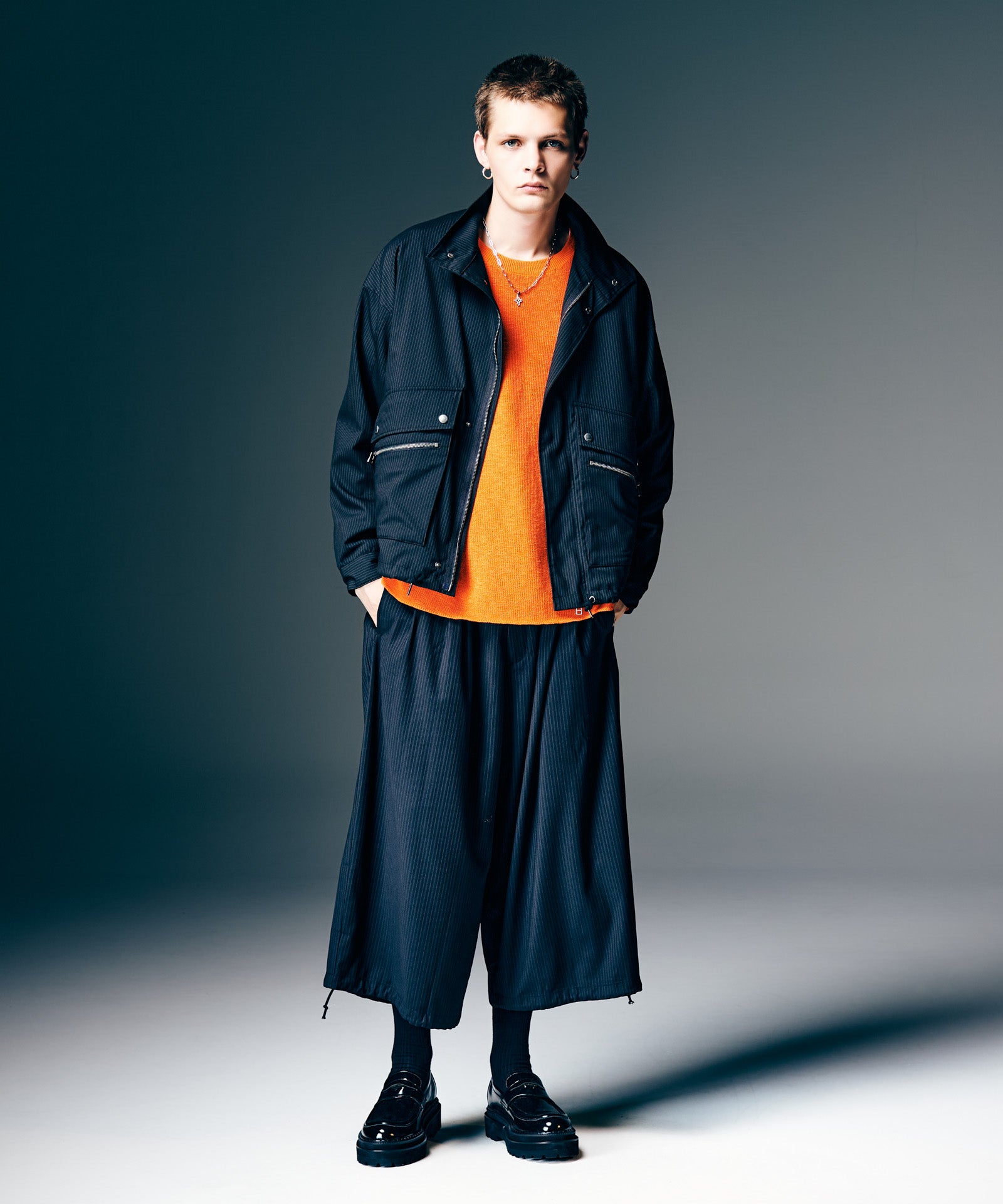 H:187 / C:92 / W:74 / H:91 着用サイズ:M