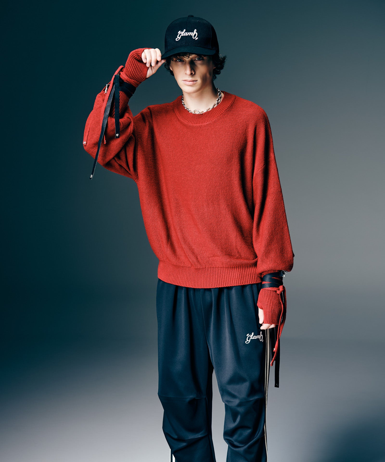 H:186 / C:89 / W:71 / H:92 着用サイズ:L