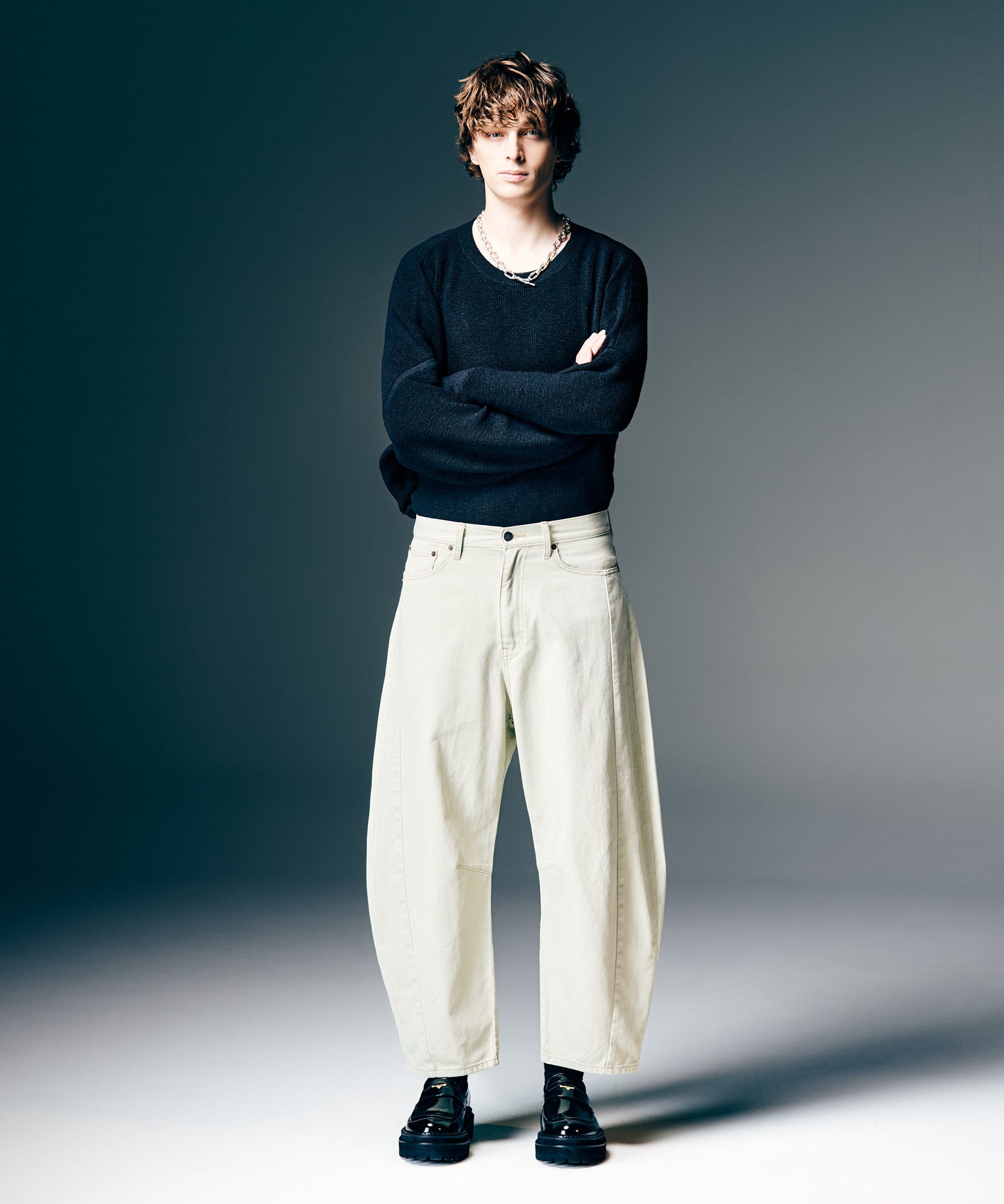 GB0126/KNT11 : Rubber Tag Knit / ラバータグニット | glamb Online