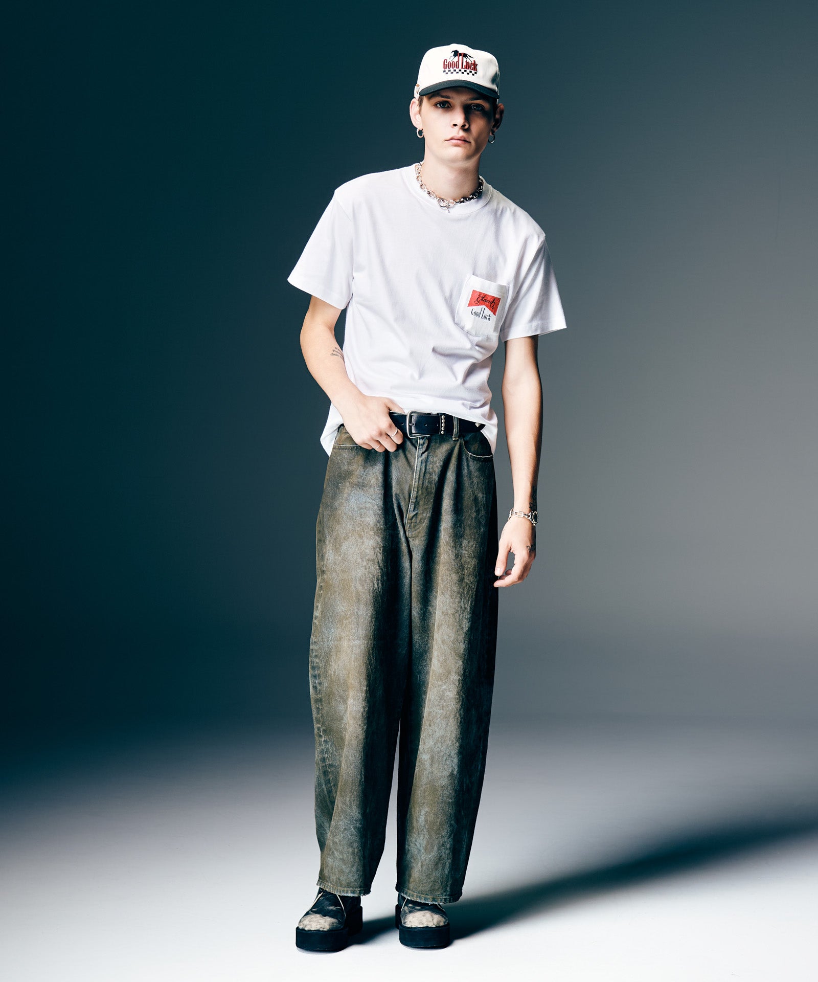 H:187 / C:92 / W:74 / H:91 着用サイズ:L