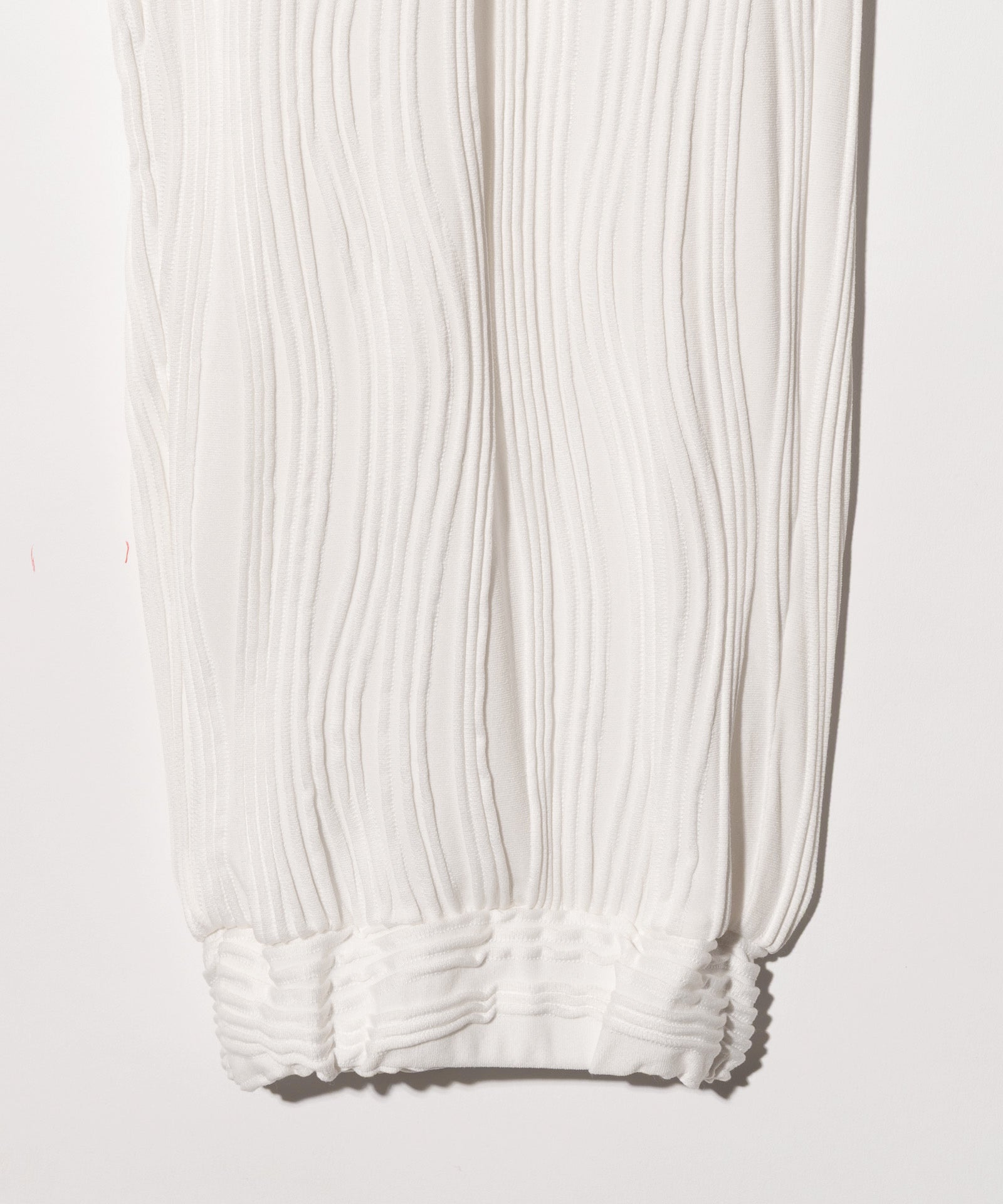 GB0126/P06 : Willow Crepe Pants / ウィロークレープパンツ | glamb