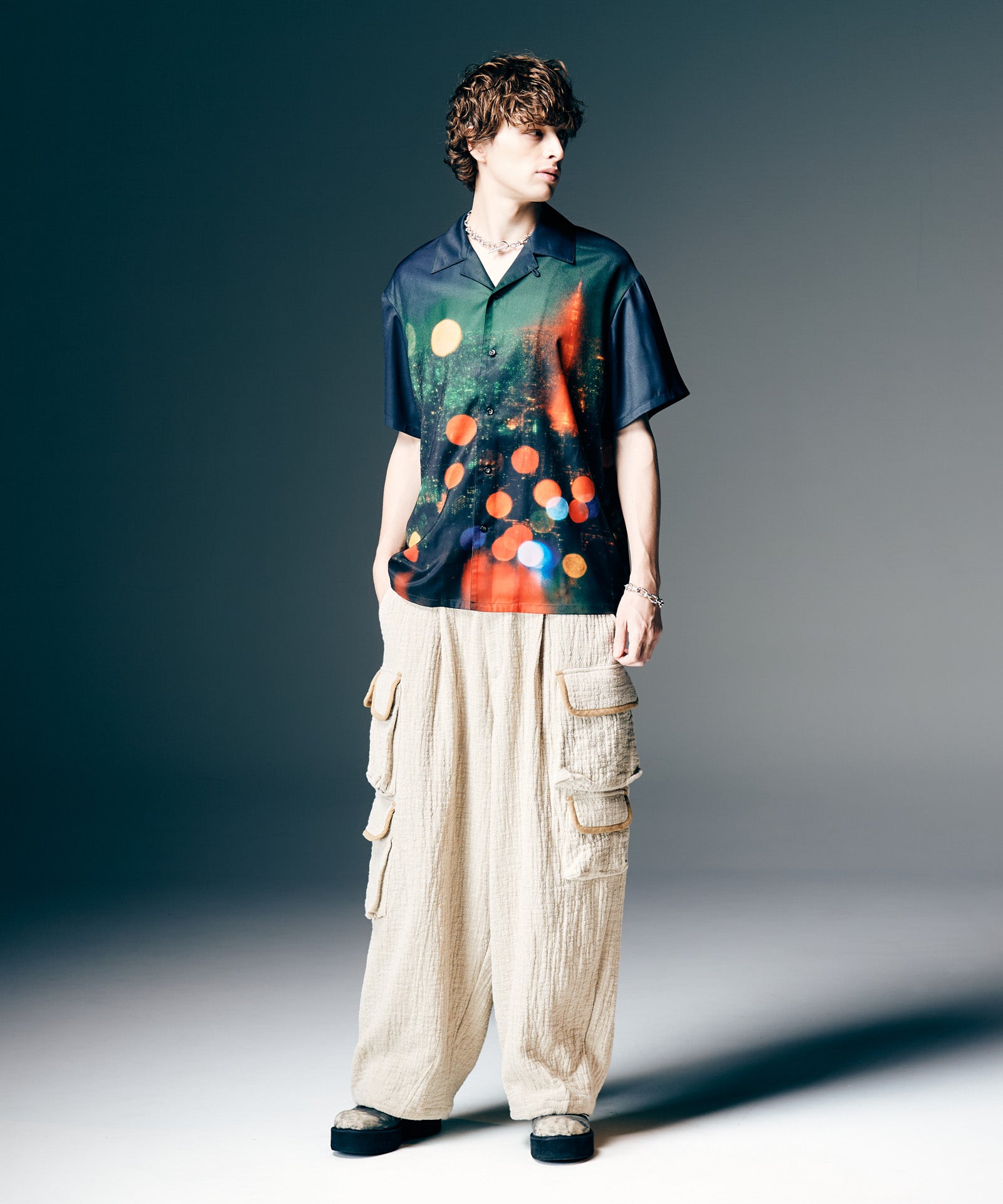 H:186 / C:89 / W:71 / H:92 着用サイズ:M