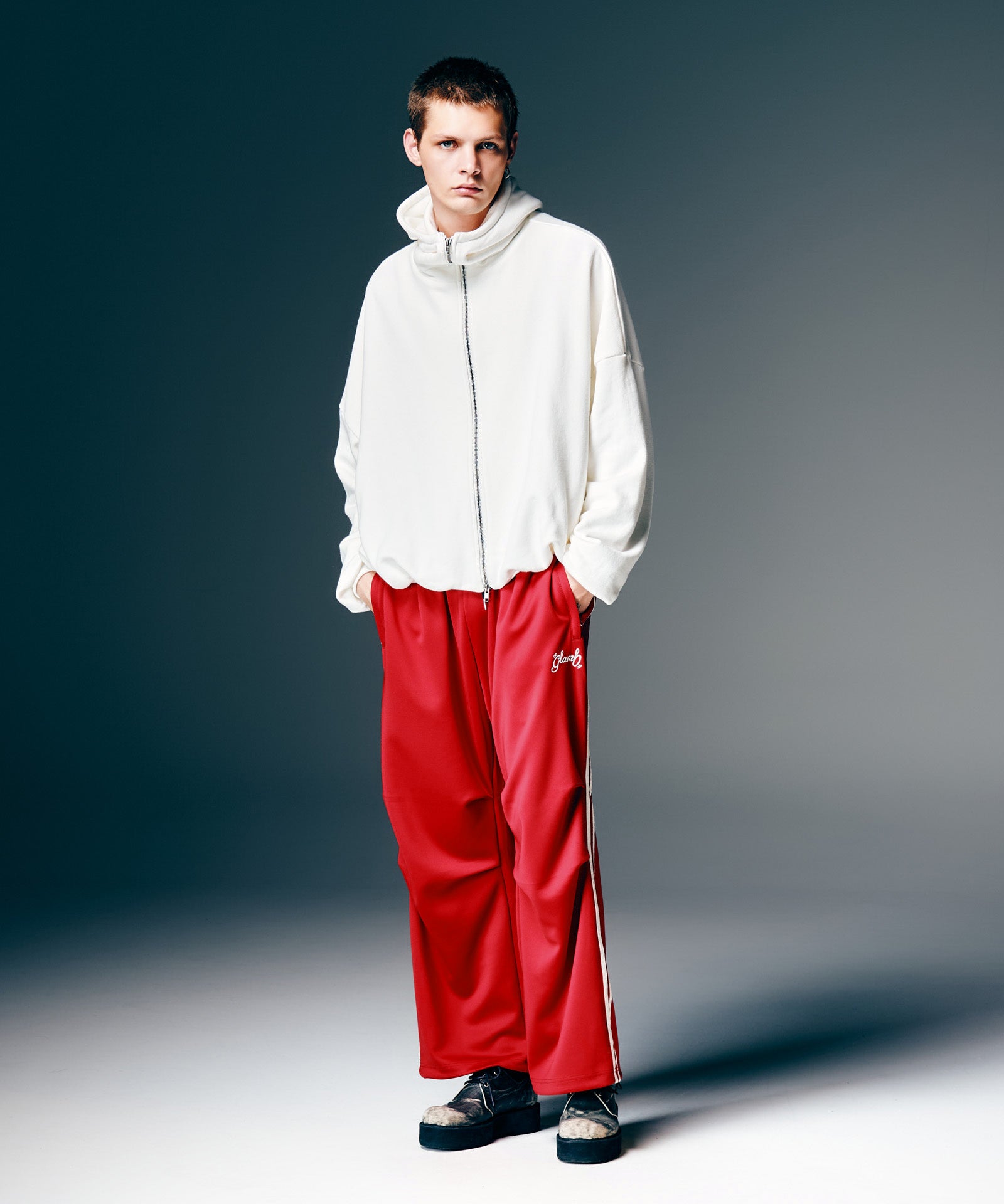 H:187 / C:92 / W:74 / H:91 着用サイズ:L