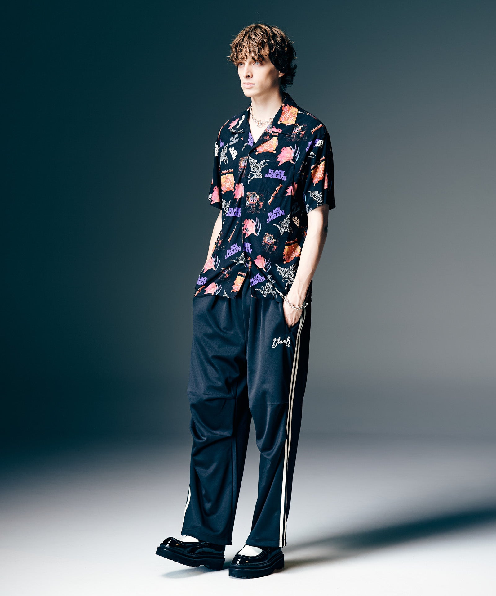 H:186 / C:89 / W:71 / H:92 着用サイズ:M