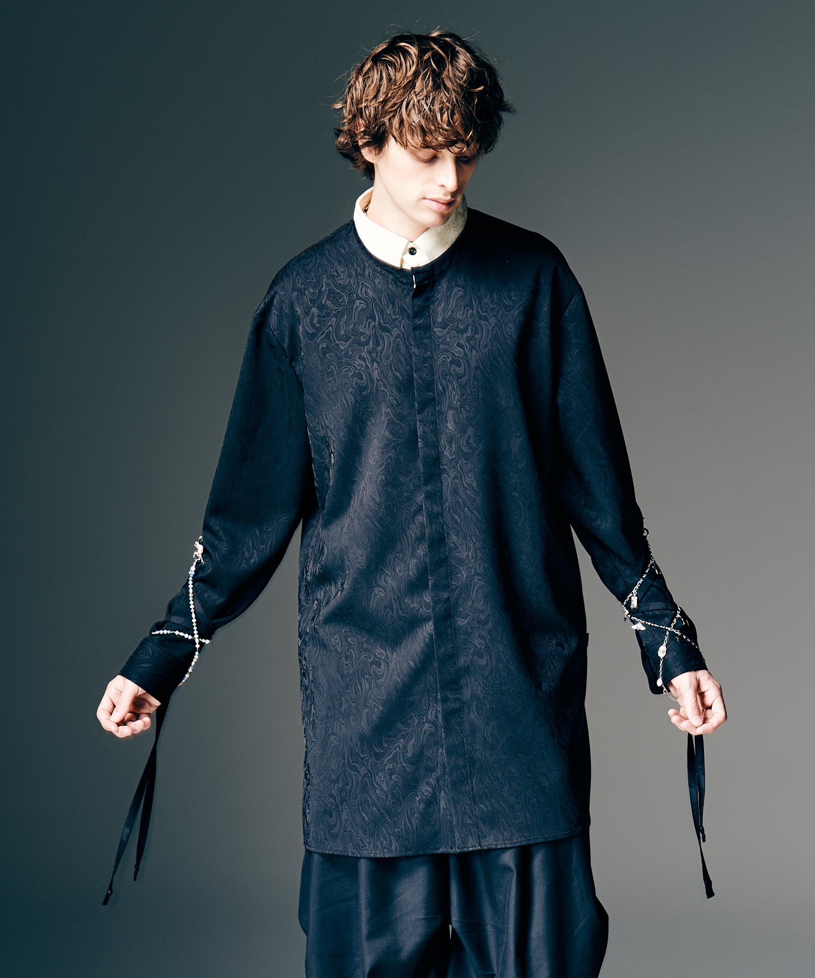 GB0126/SH02 : Blow Long Shirt / ブロウロングシャツ | glamb Online