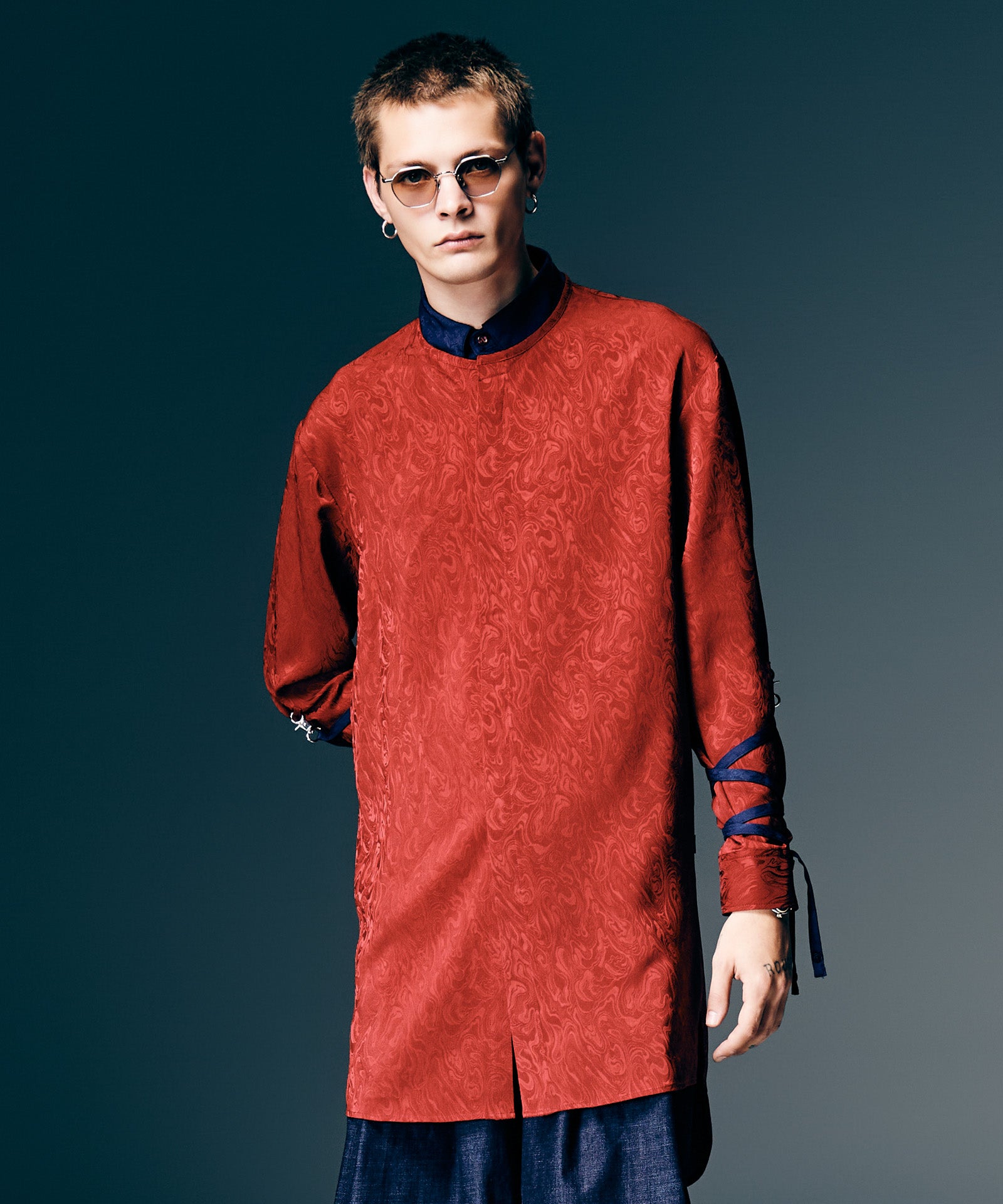 H:187 / C:92 / W:74 / H:91 着用サイズ:L