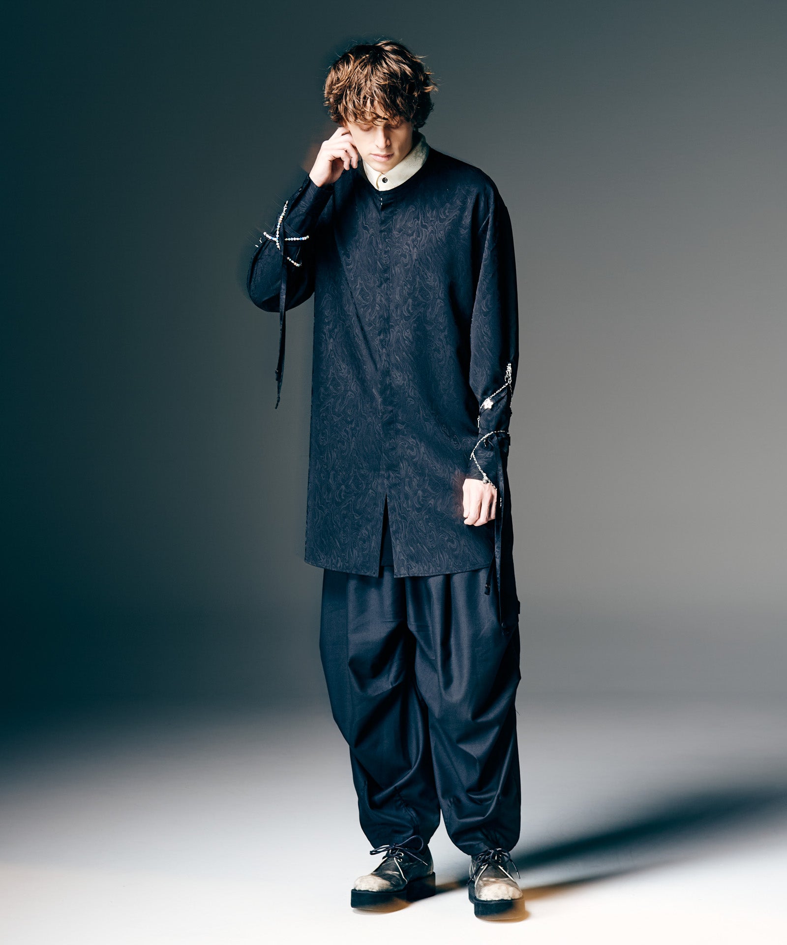 GB0126/SH02 : Blow Long Shirt / ブロウロングシャツ | glamb Online