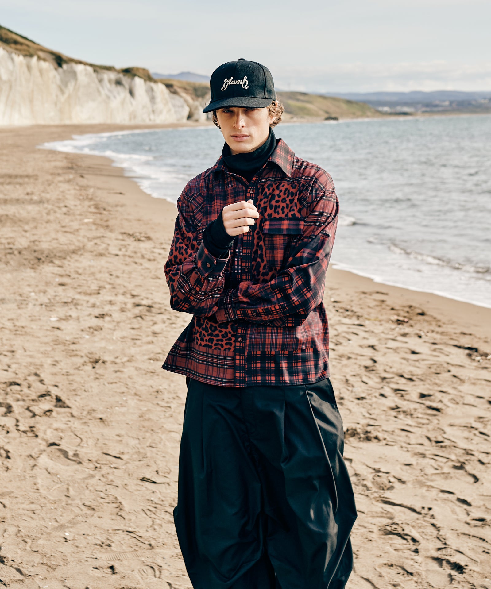 H:186 / C:89 / W:71 / H:92 着用サイズ:M