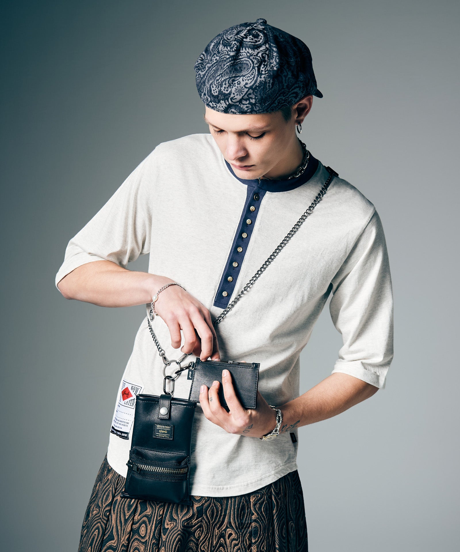 GB0226/AC05 : Leather Multi Pouch / レザーマルチポーチ | glamb