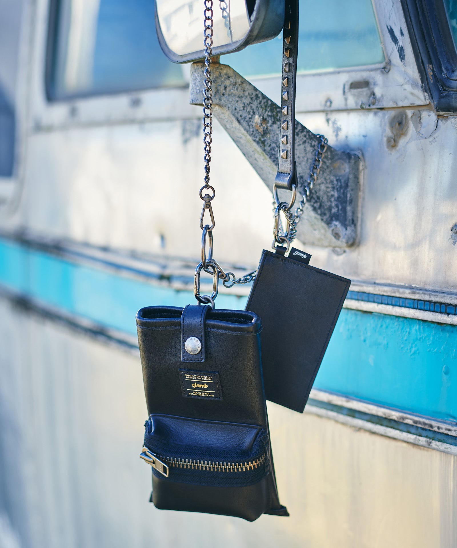 GB0226/AC05 : Leather Multi Pouch / レザーマルチポーチ | glamb