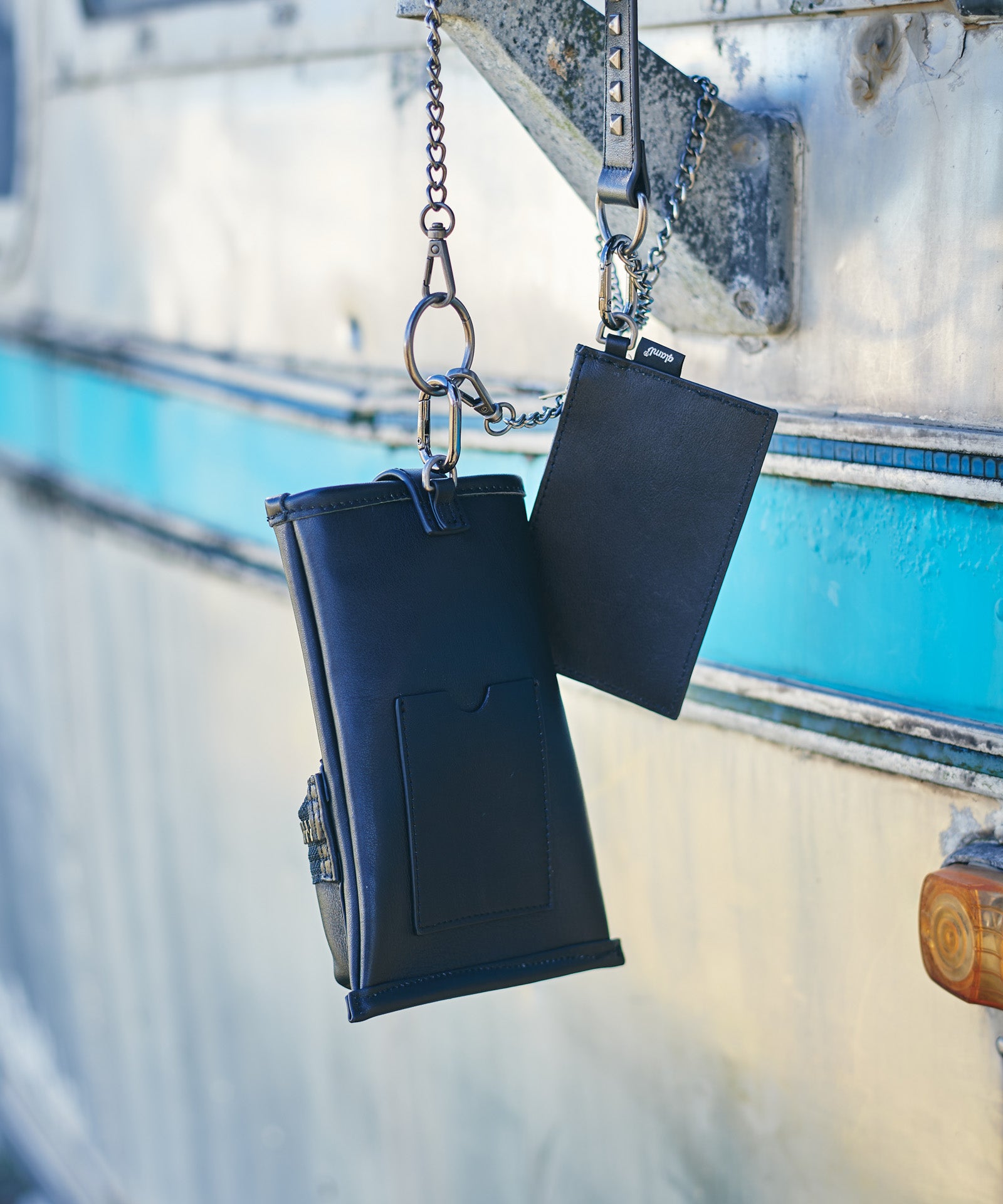 GB0226/AC05 : Leather Multi Pouch / レザーマルチポーチ | glamb