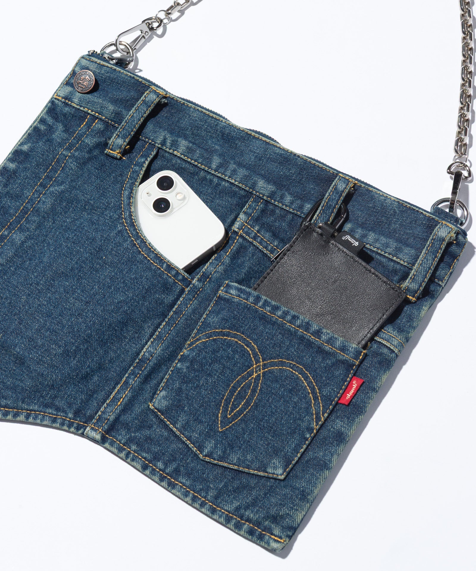 GB0226/AC07 : Aged Denim Bag / エイジドデニムバッグ | glamb Online