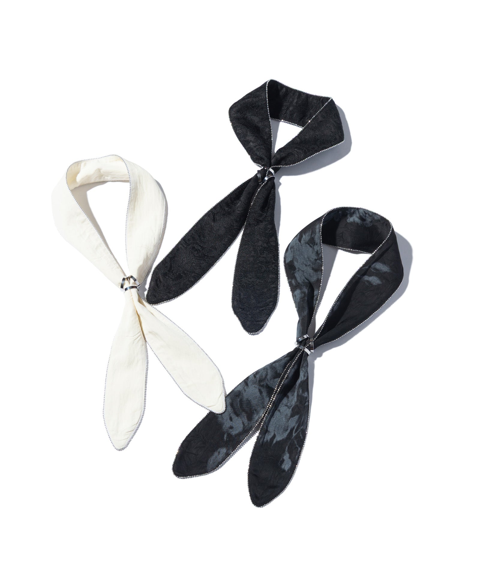 GB0226/AC11 : Studs Line Scarf / スタッズラインスカーフ | glamb