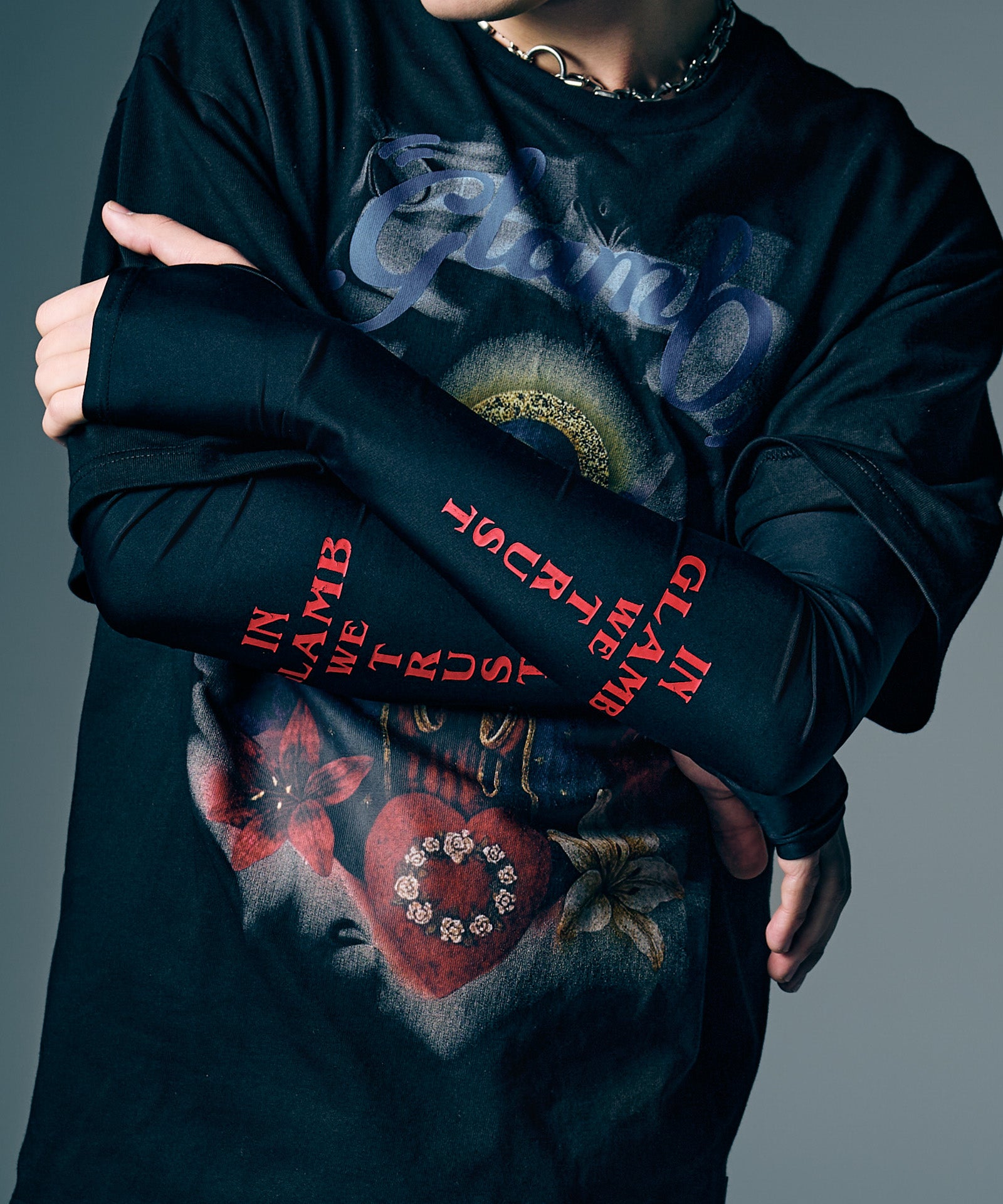 GB0226/AC13 : Slogan Arm Cover / スローガンアームカバー | glamb