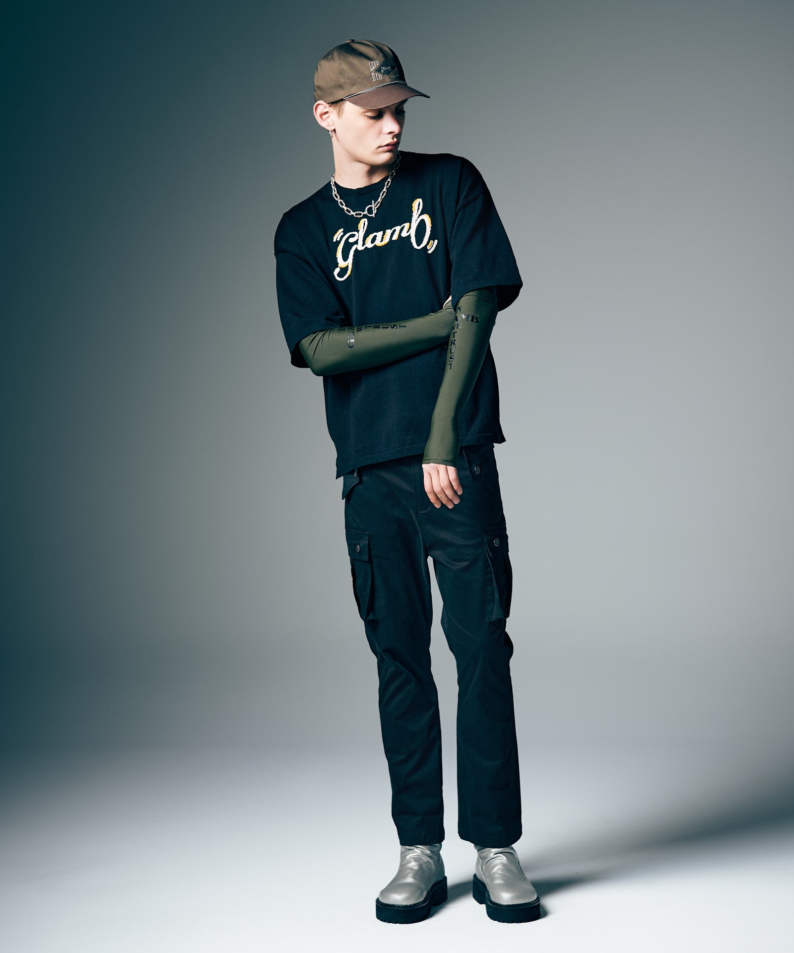 GB0226/AC13 : Slogan Arm Cover / スローガンアームカバー | glamb