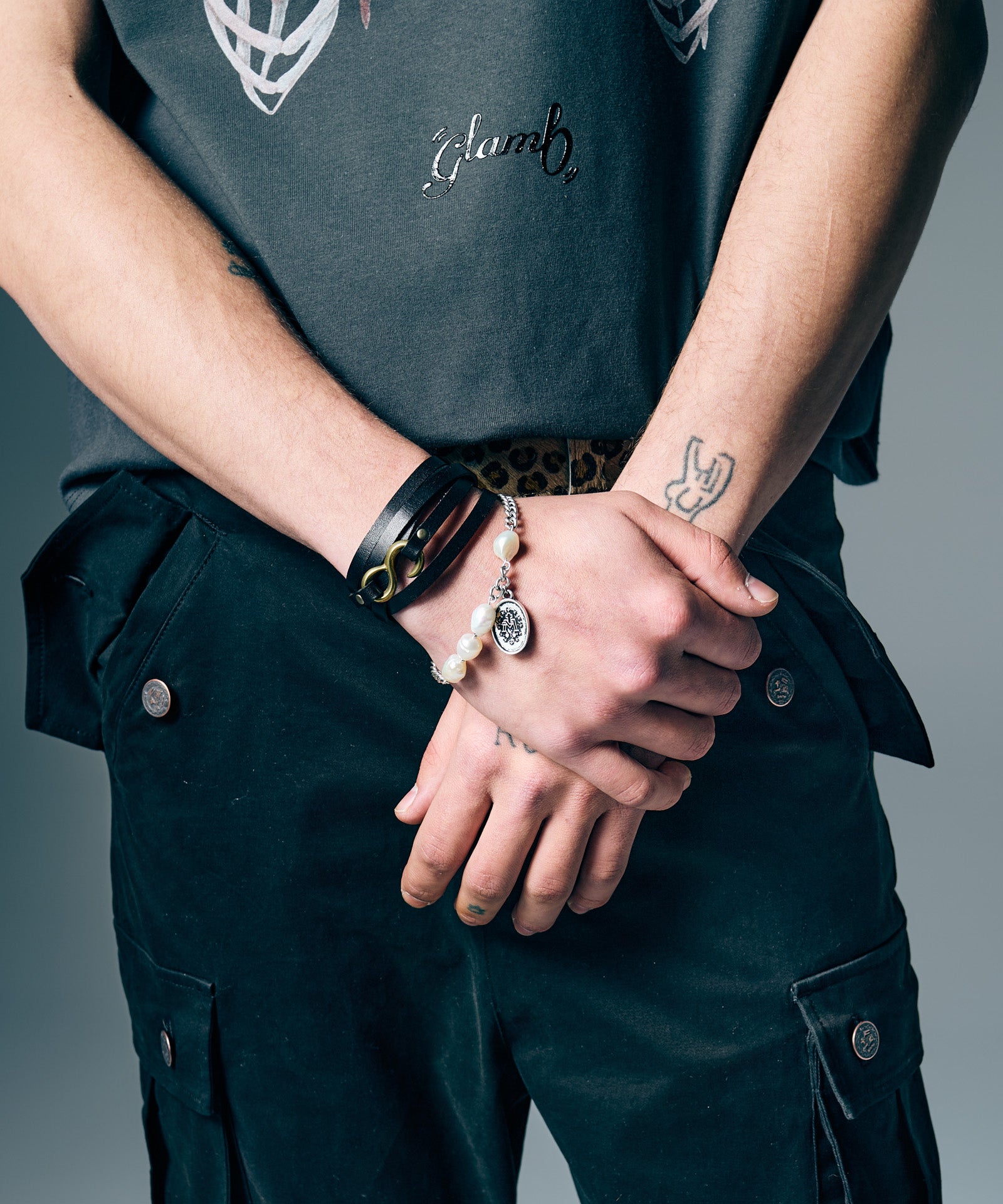 GB0226/AC14 : Penta Leather Bracelet / ペンタレザーブレスレット