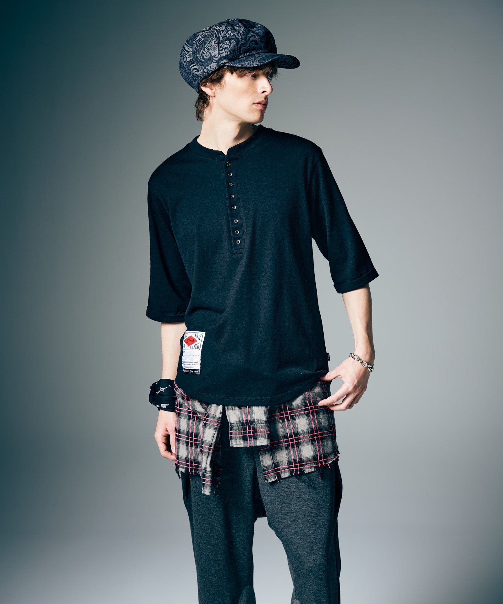 H:186 / C:89 / W:71 / H:92 着用サイズ:L