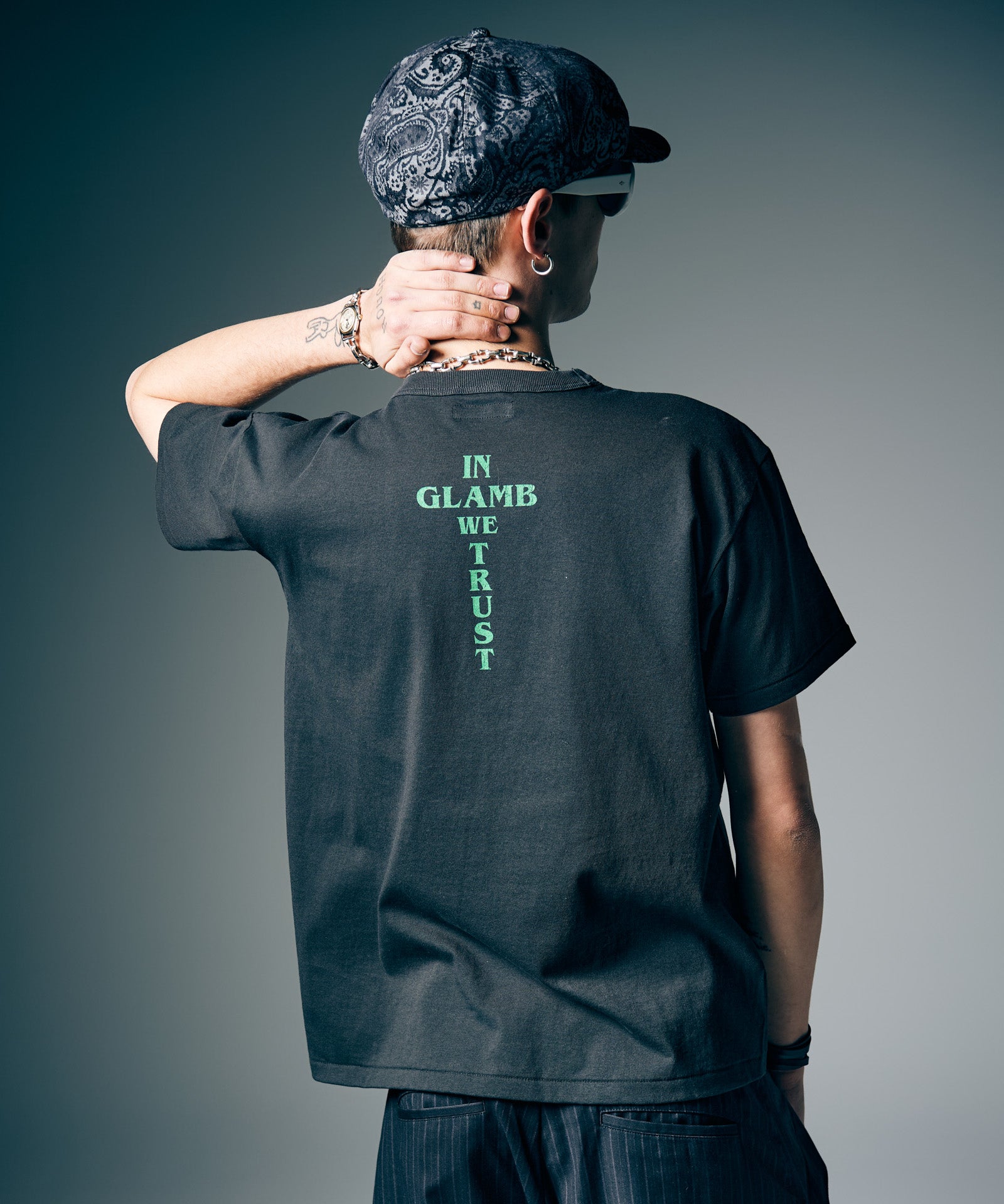 H:187 / C:92 / W:74 / H:91 着用サイズ:L