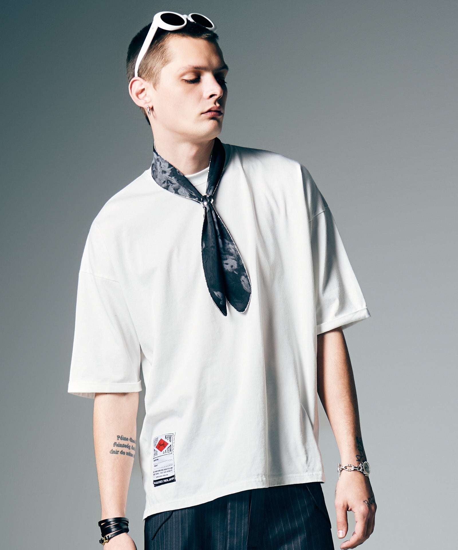 H:187 / C:92 / W:74 / H:91 着用サイズ:L