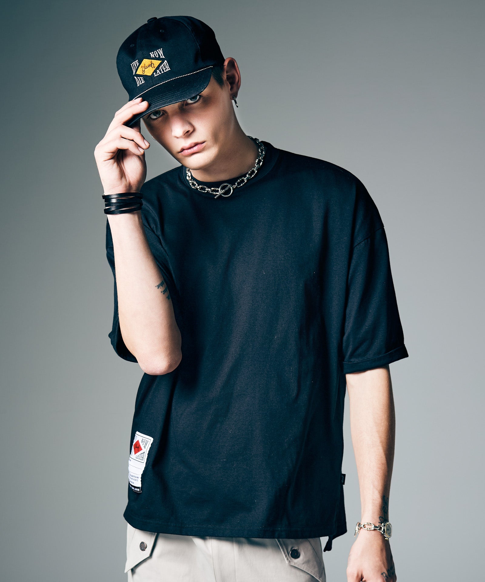 H:187 / C:92 / W:74 / H:91 着用サイズ:M