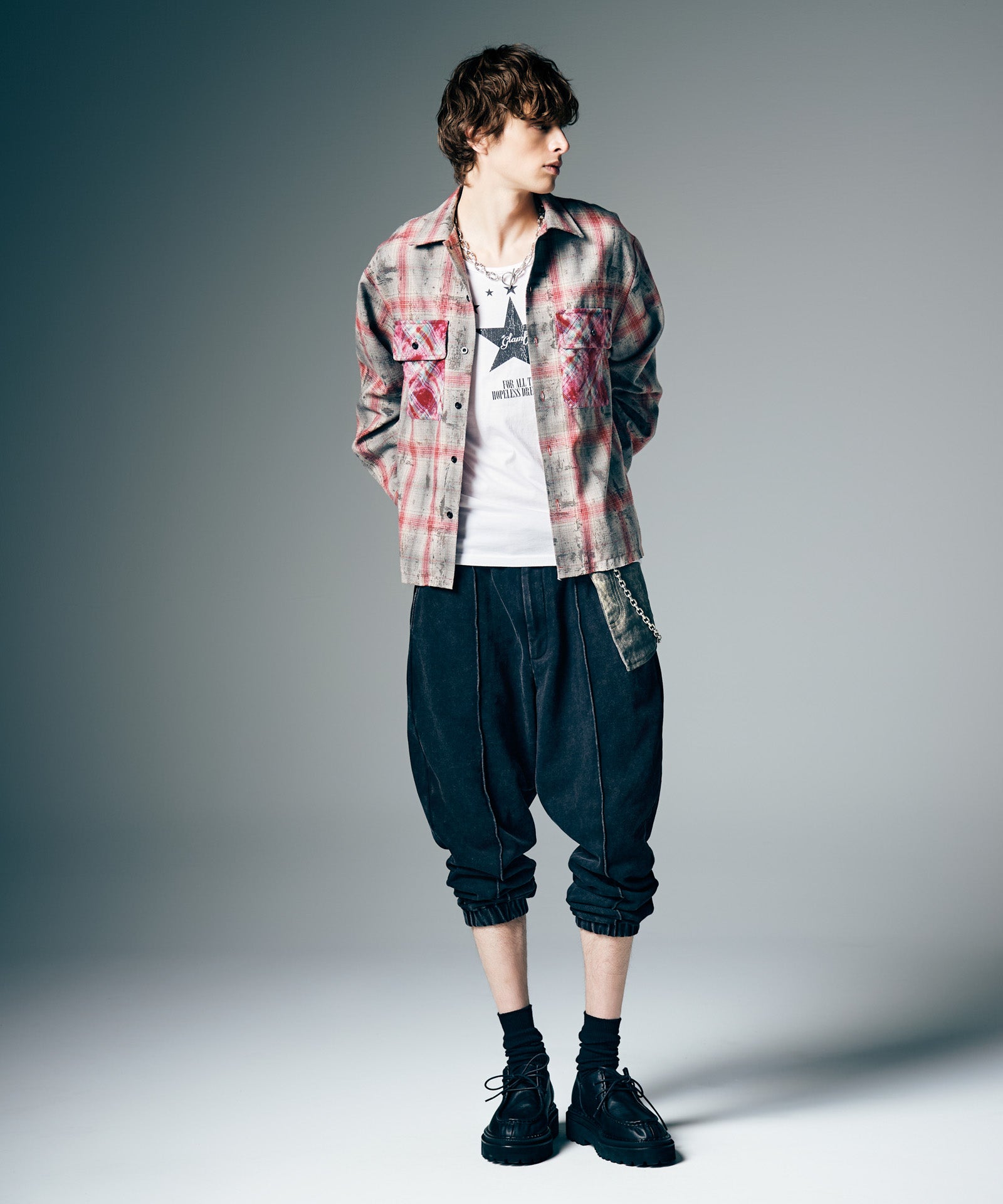 H:186 / C:89 / W:71 / H:92 着用サイズ:M