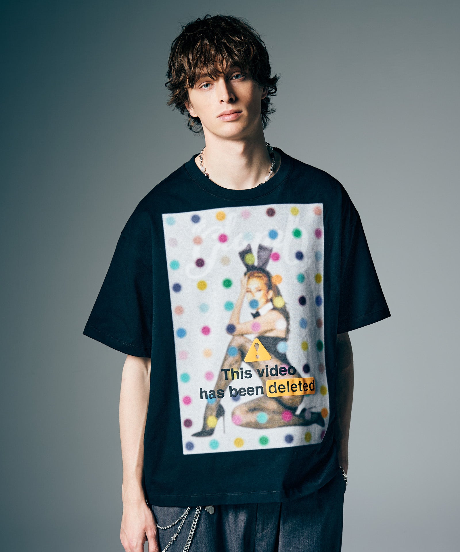 GB0226/CS24 : Bunny Girl T-Shirt / バニーガールTシャツ | glamb