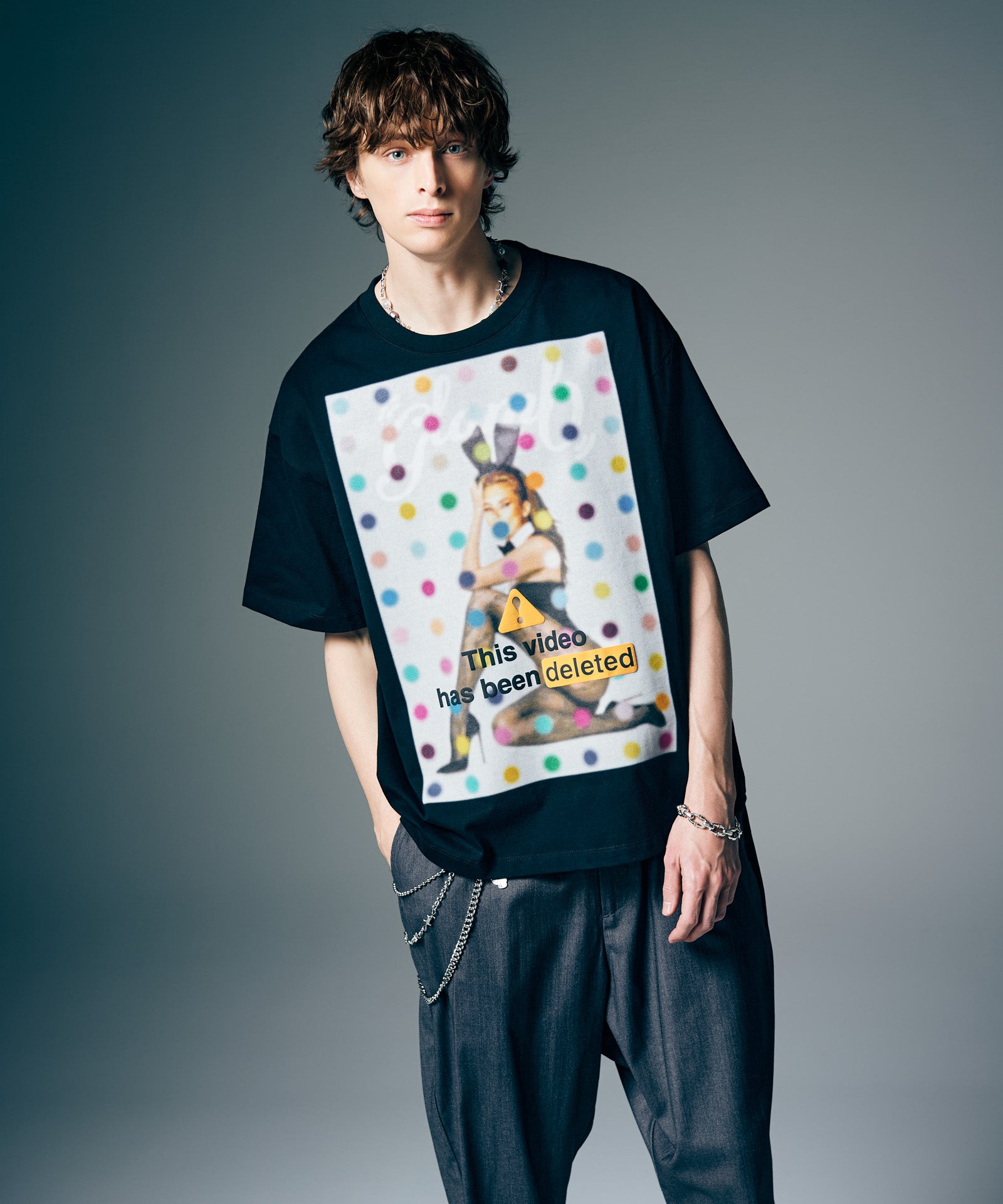 GB0226/CS24 : Bunny Girl T-Shirt / バニーガールTシャツ | glamb