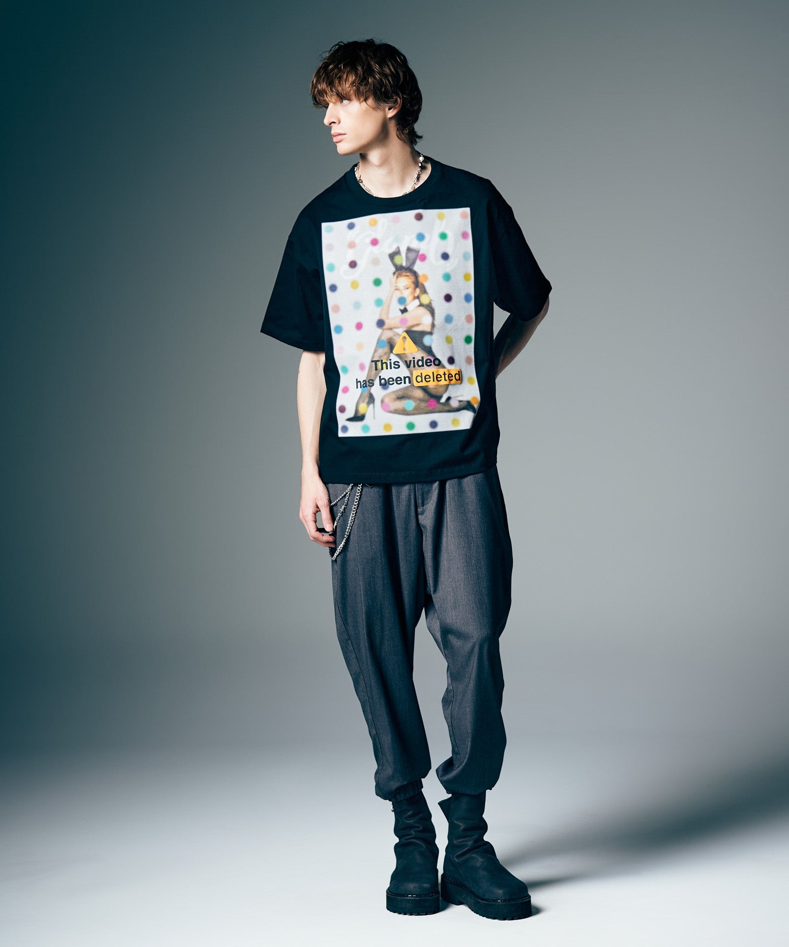 GB0226/CS24 : Bunny Girl T-Shirt / バニーガールTシャツ | glamb