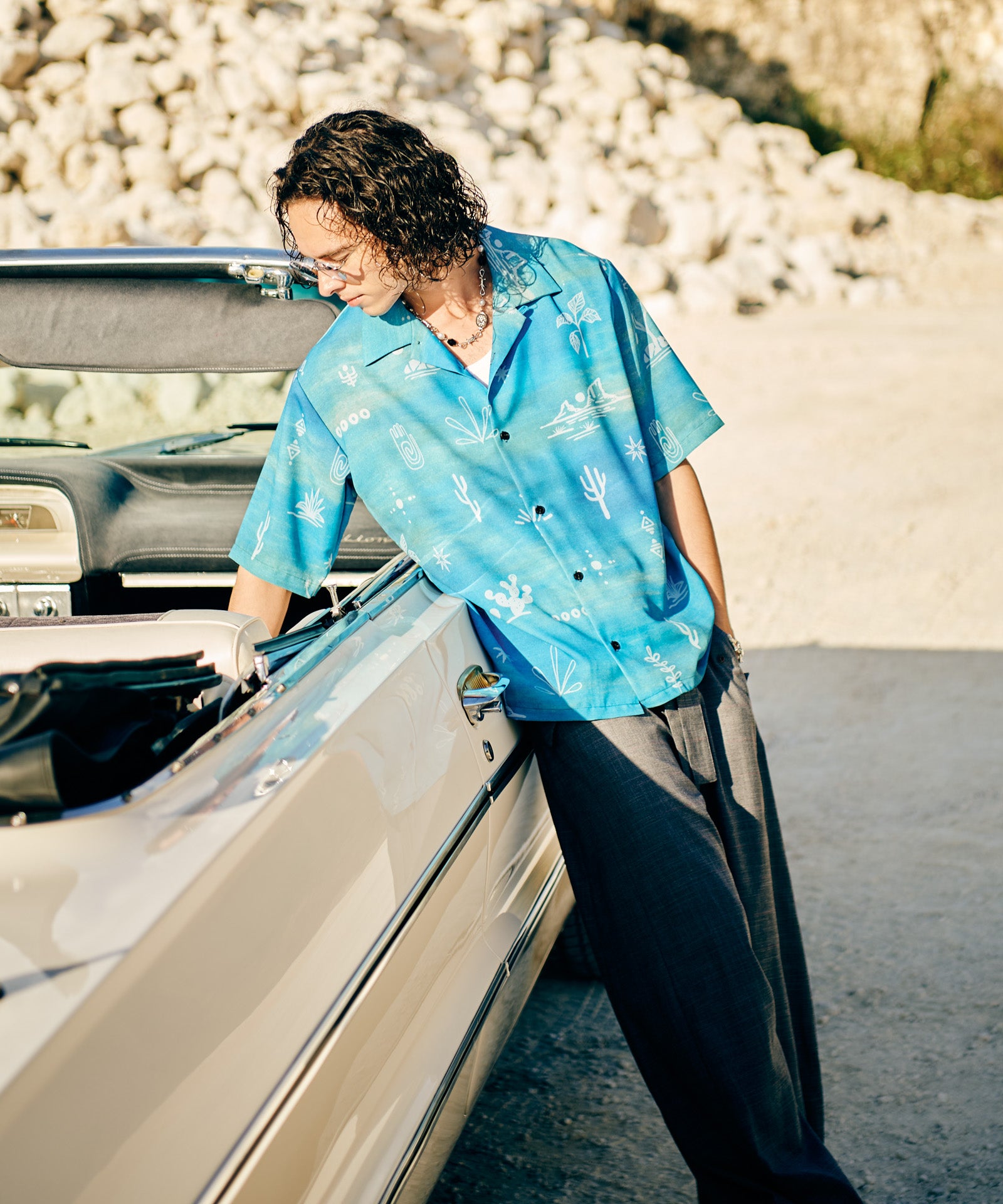 H:175 / C:83 / W:66 / H:87 着用サイズ:L