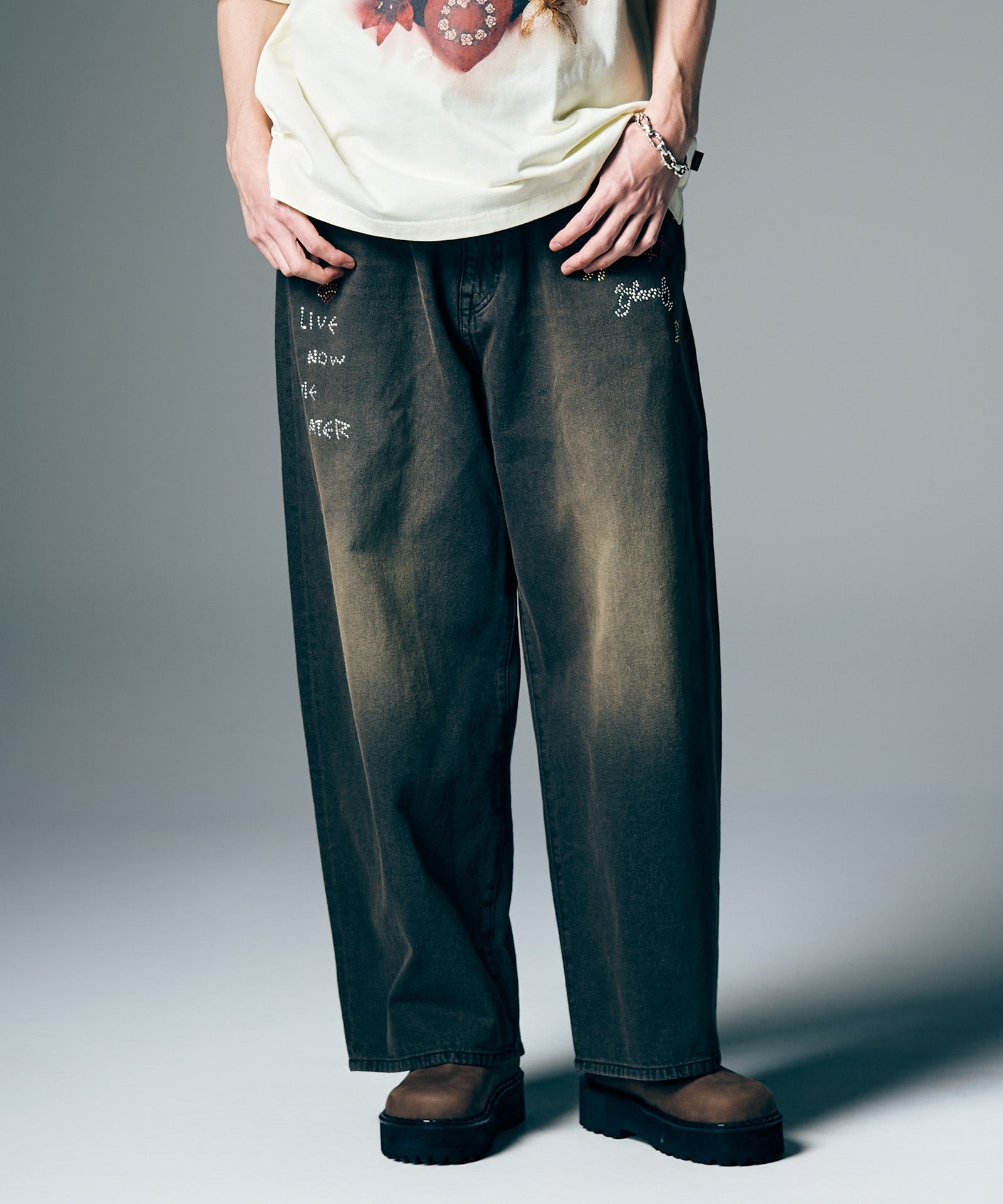 GB0226/P02 : Studs Wide Denim / スタッズワイドデニム | glamb