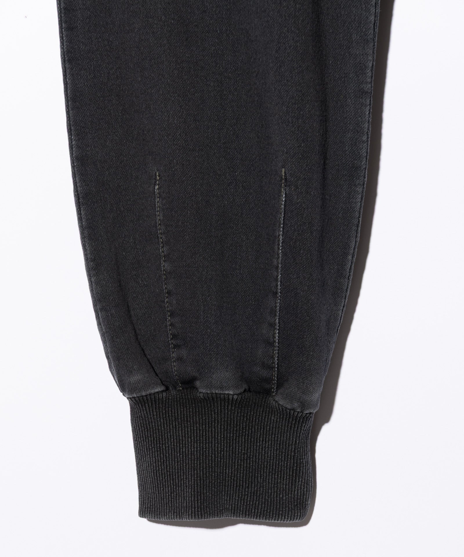 GB0226/P07 : Knit Denim Pants / ニットデニムパンツ | glamb Online
