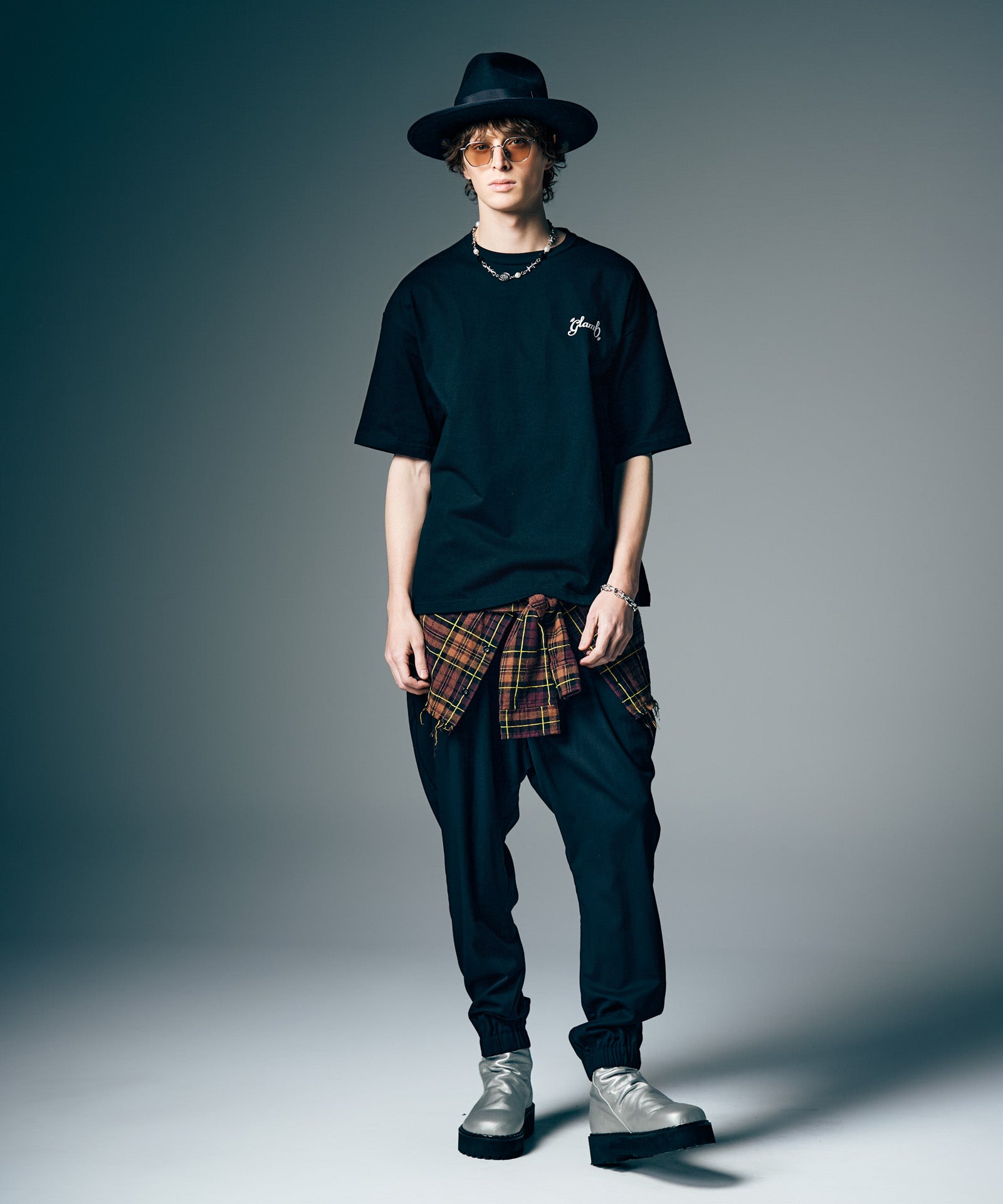 GB0226/P12 : Shadow Stripe Tapered Slacks / シャドーストライプ
