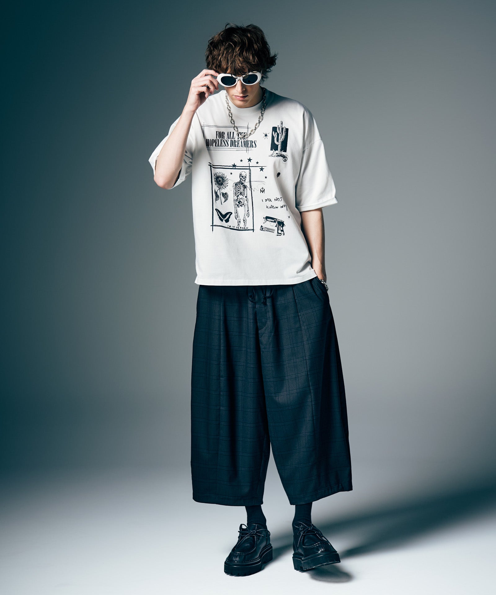 GB0226/P13 : Balloon Cropped Slacks | glamb Online Store