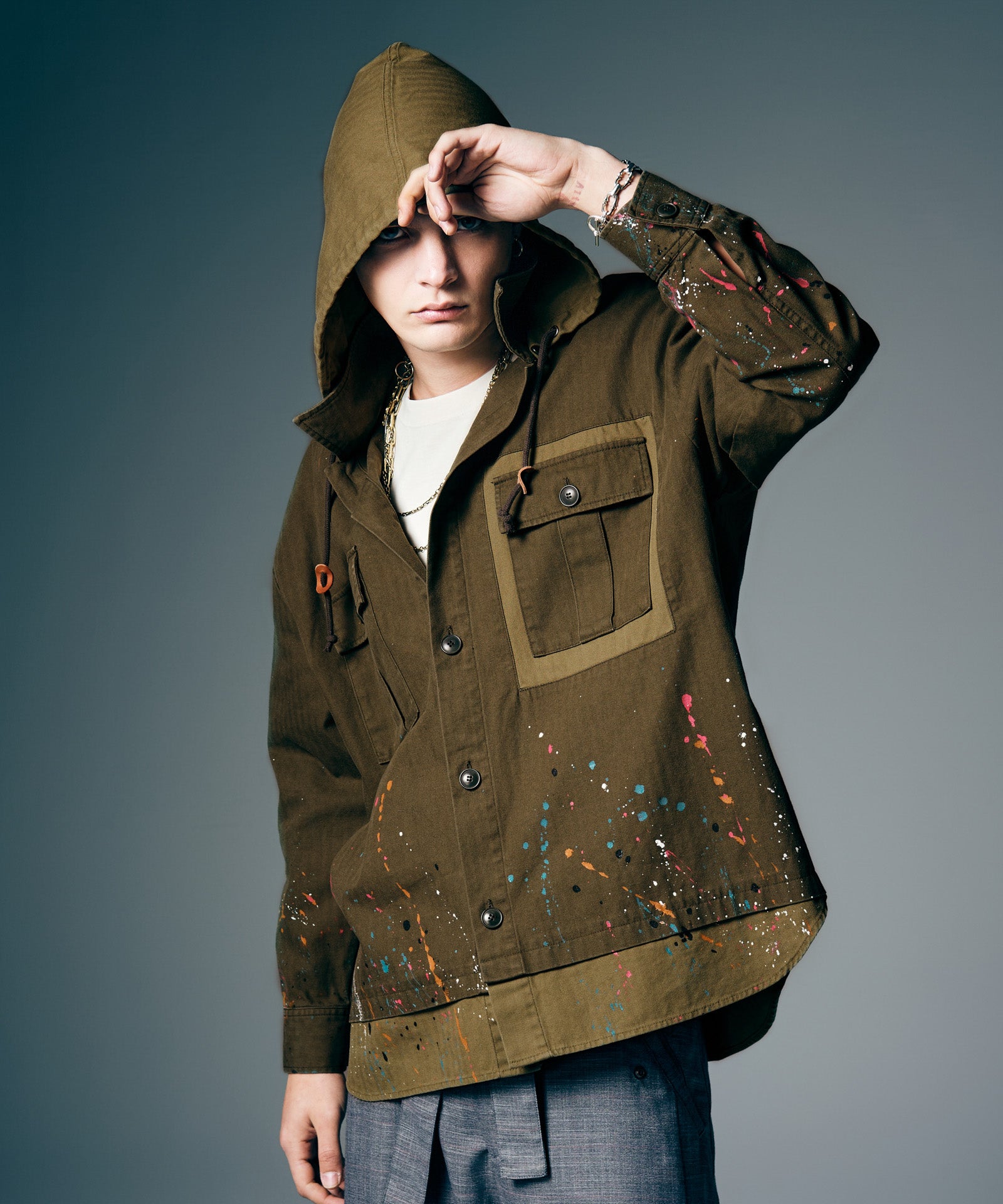 H:187 / C:92 / W:74 / H:91 着用サイズ:L