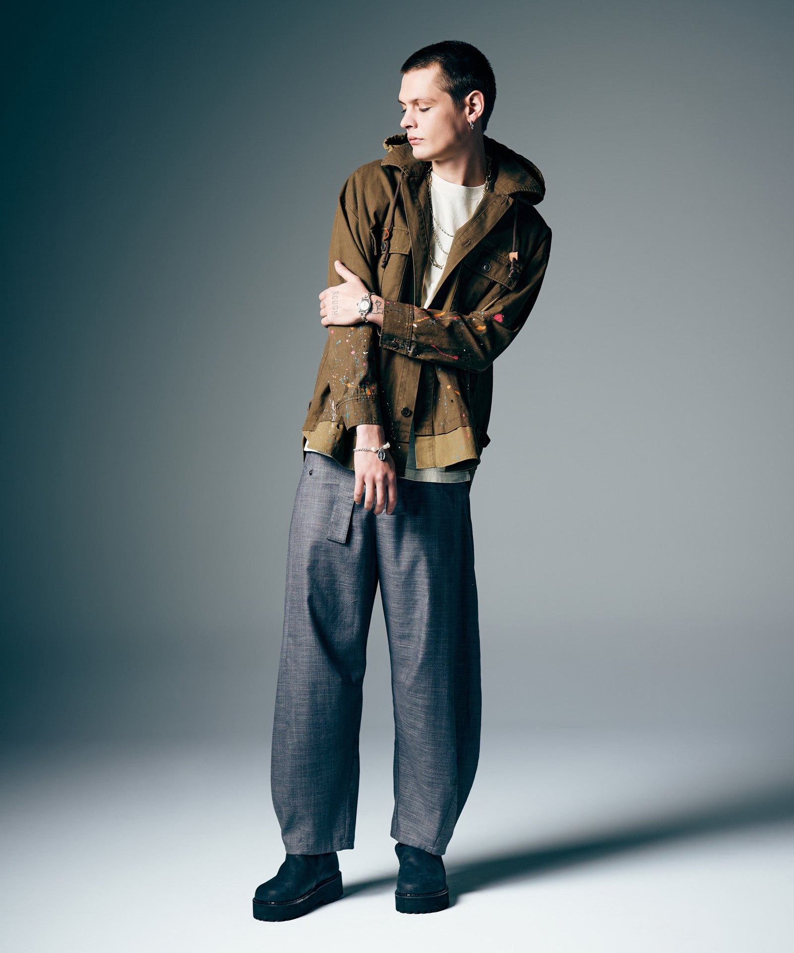 H:187 / C:92 / W:74 / H:91 着用サイズ:L