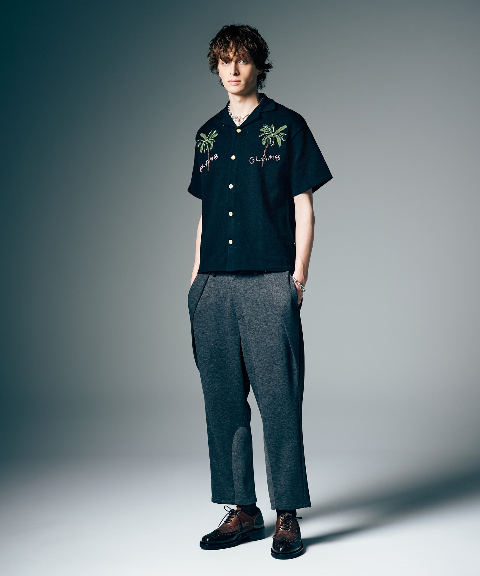 H:186 / C:89 / W:71 / H:92 着用サイズ:M