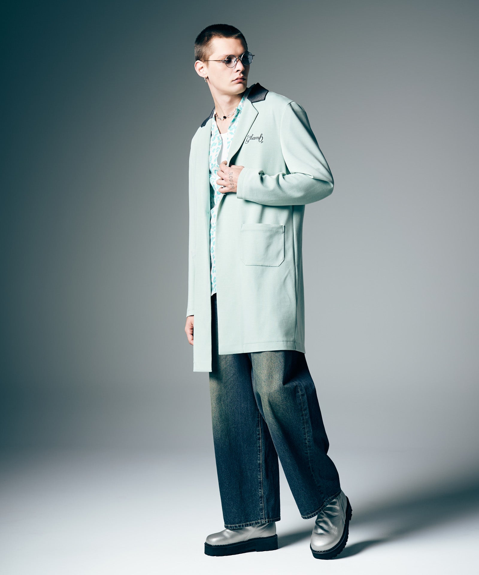 H:187 / C:92 / W:74 / H:91 着用サイズ:L